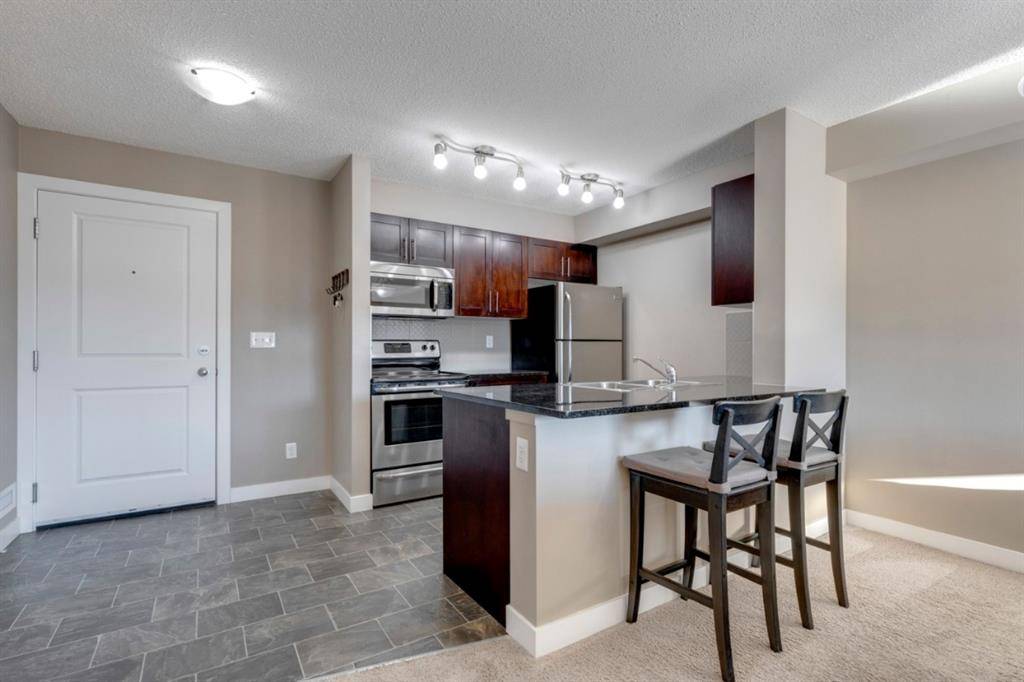 Calgary, AB T2X 2B9,81 Legacy BLVD SE #1403