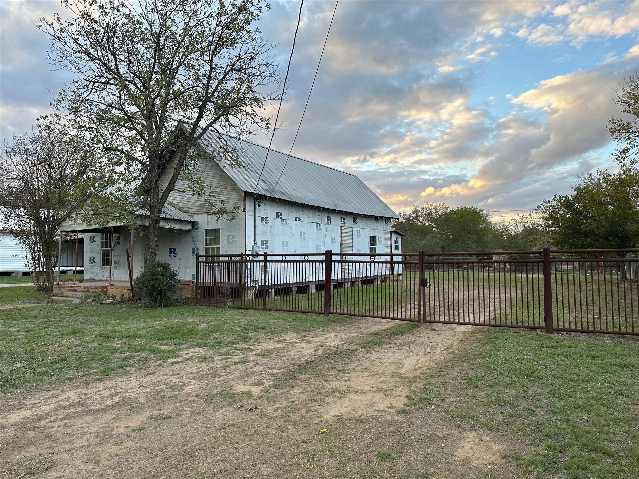 Brownwood, TX 76801,2205 Avenue C