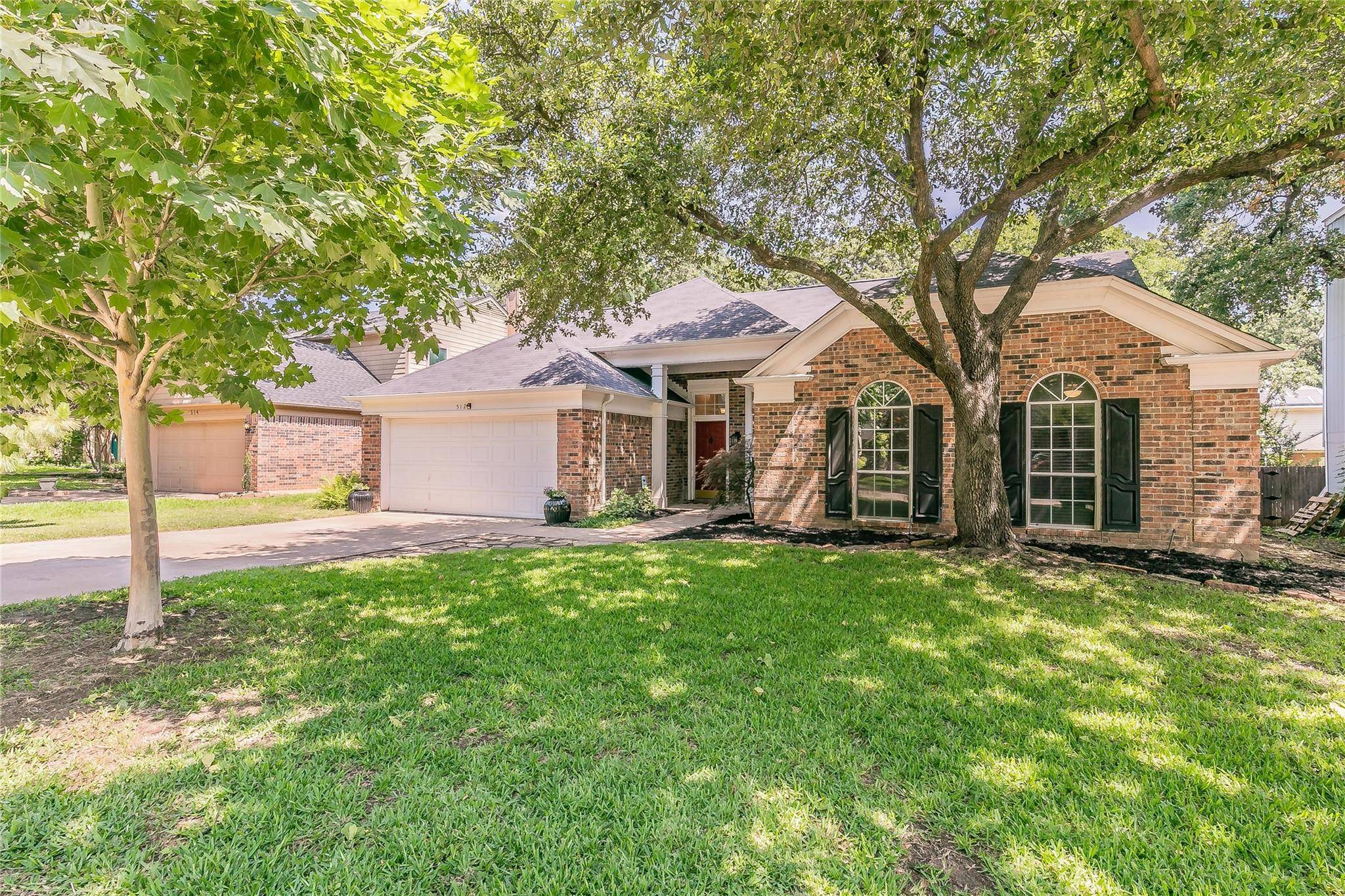 Grapevine, TX 76051,512 Blair Meadow Drive