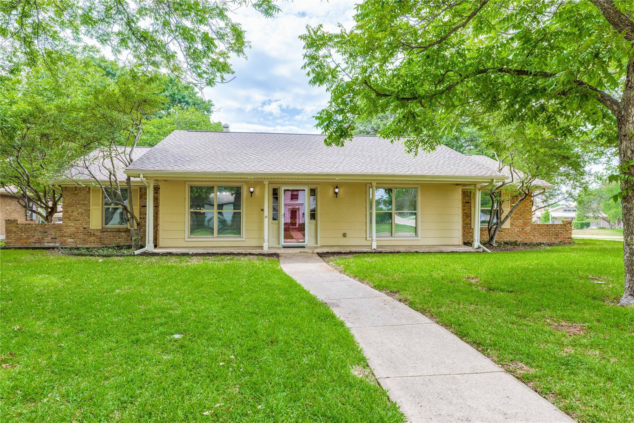 Richardson, TX 75080,2523 Little Creek Drive