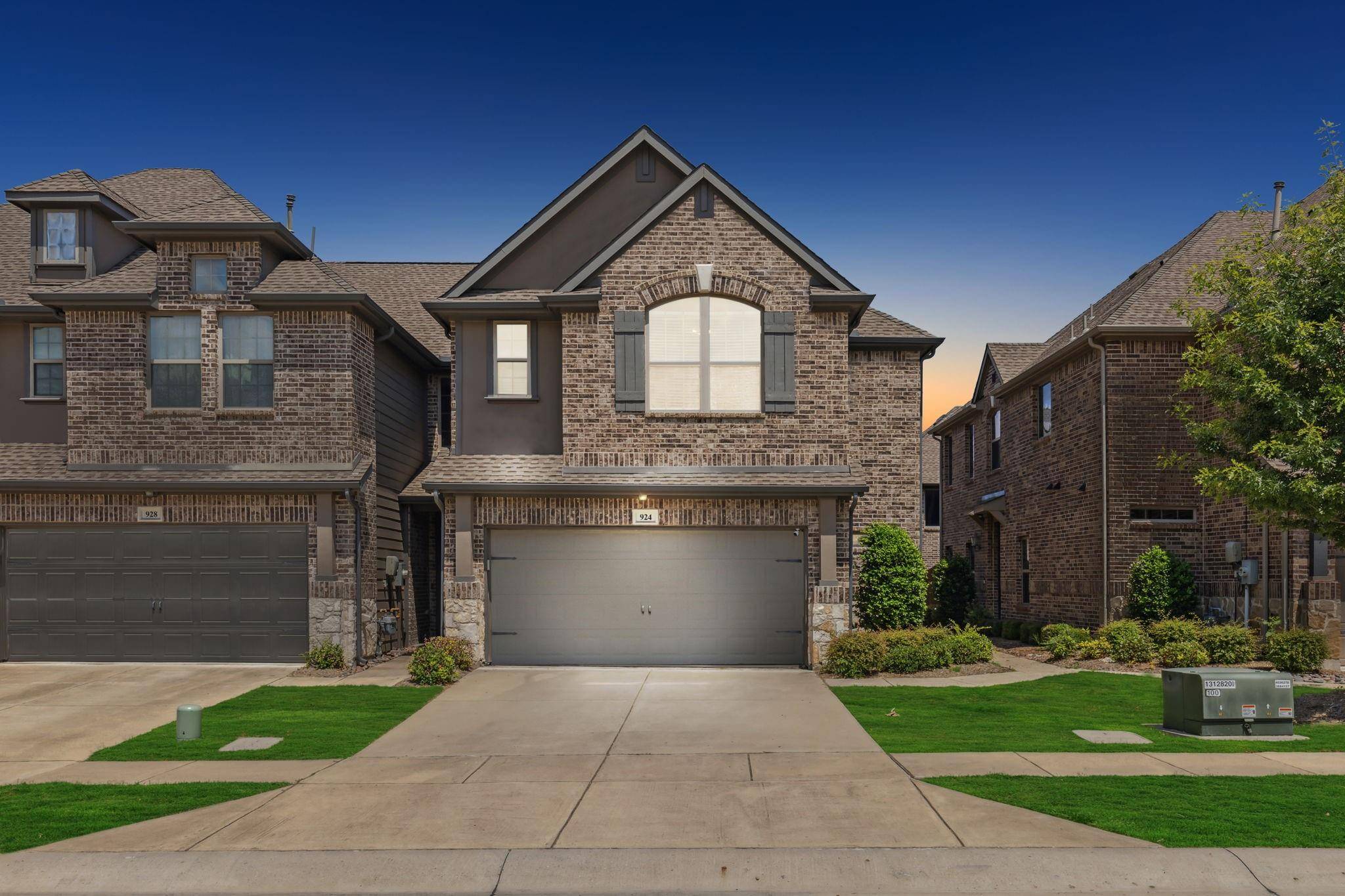 Plano, TX 75074,924 Brookville Court