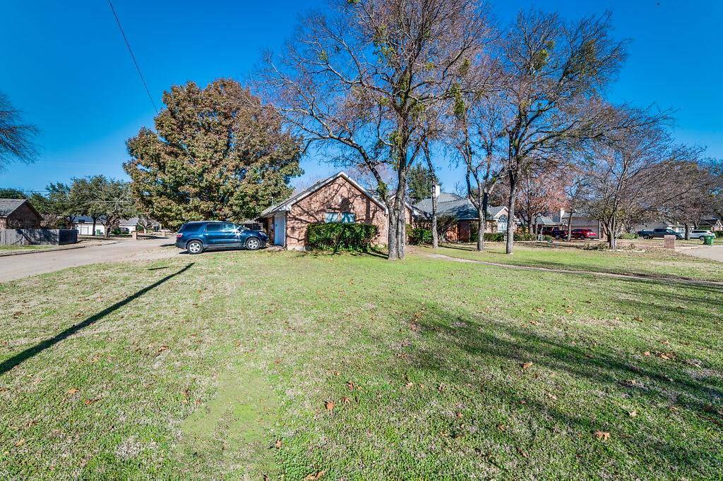 Mansfield, TX 76063,901 Red Oak Drive