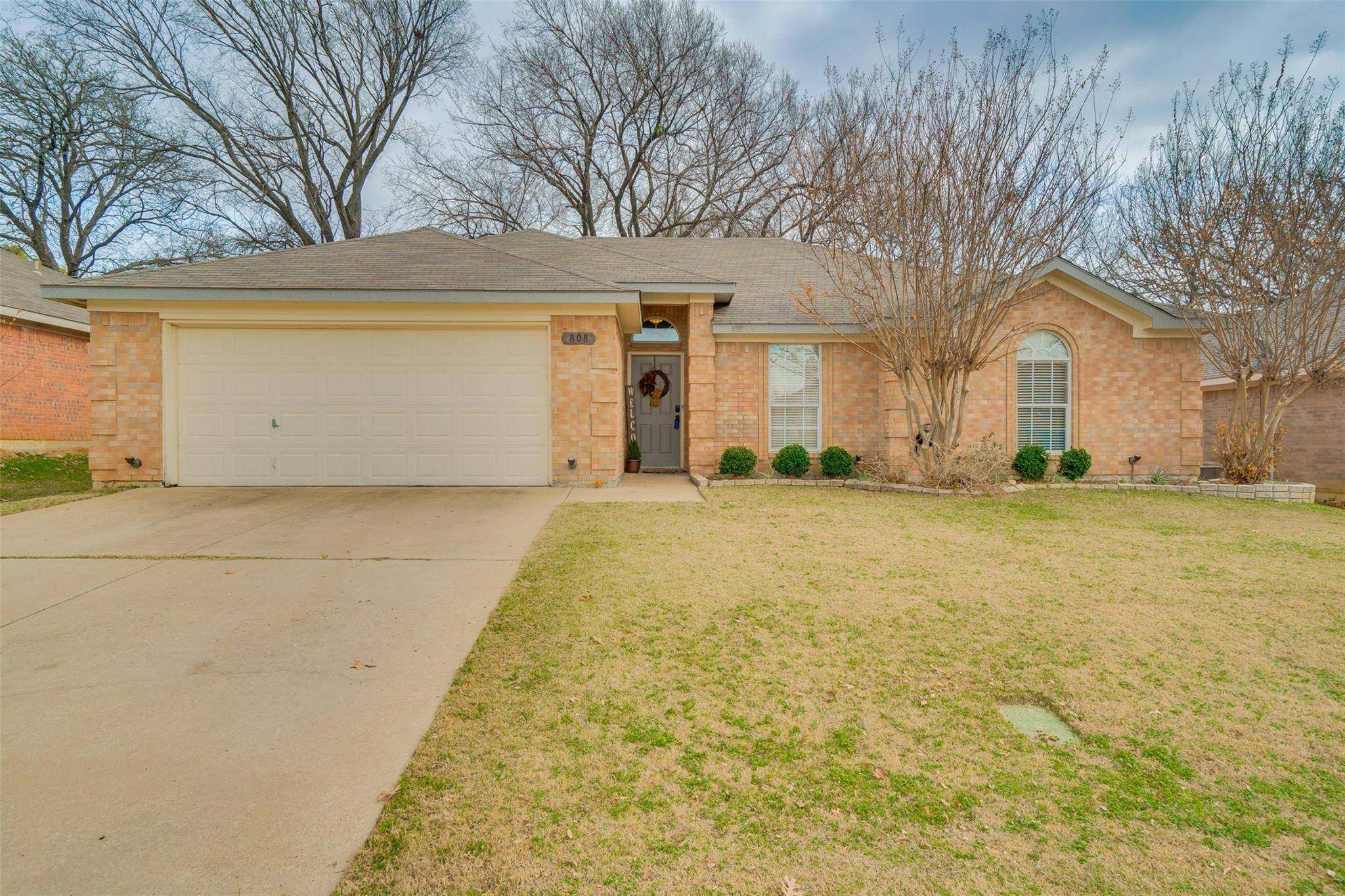 Mansfield, TX 76063,808 PARKHILL Drive