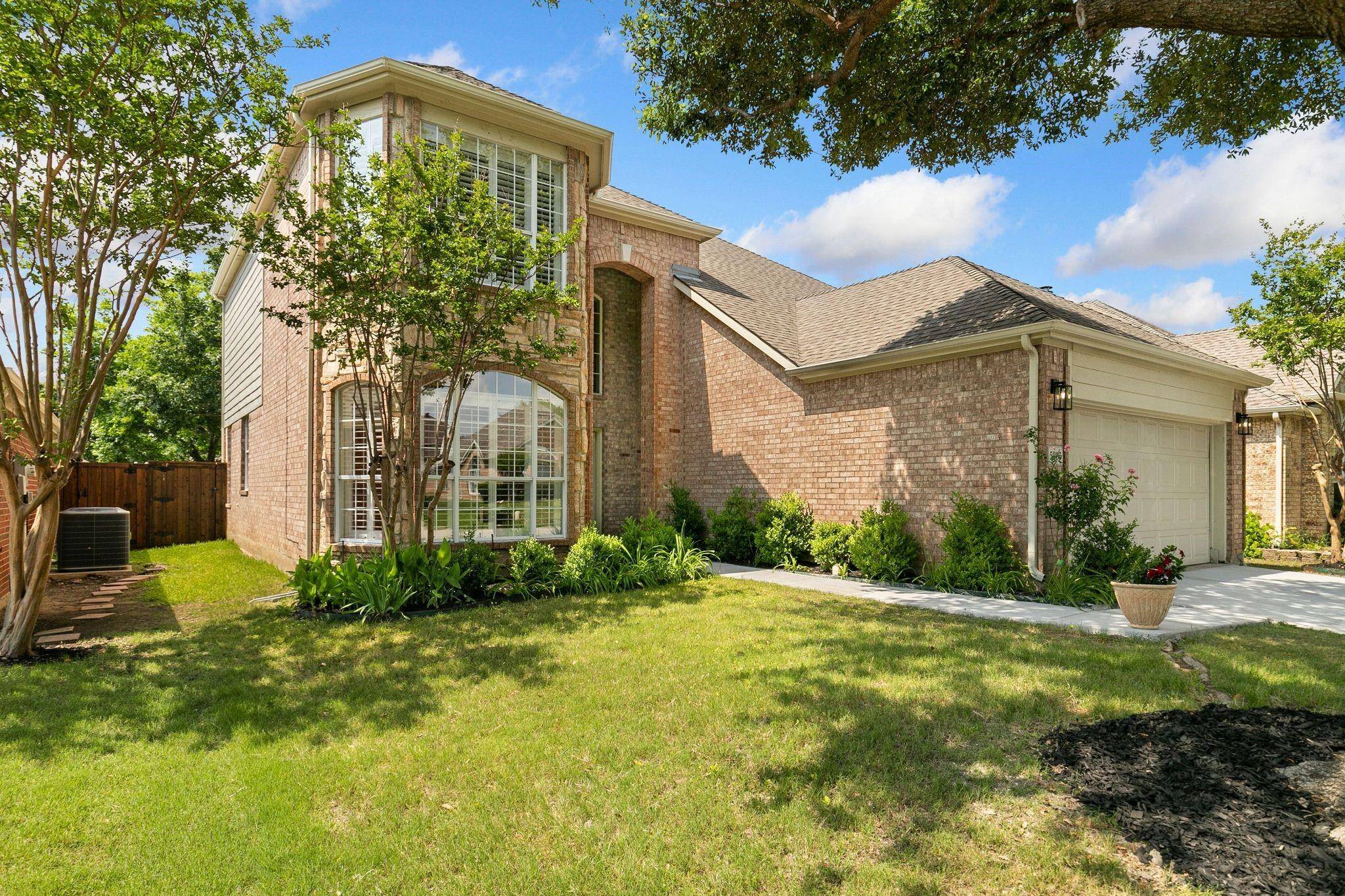 Mckinney, TX 75072,5805 Berkshire Road