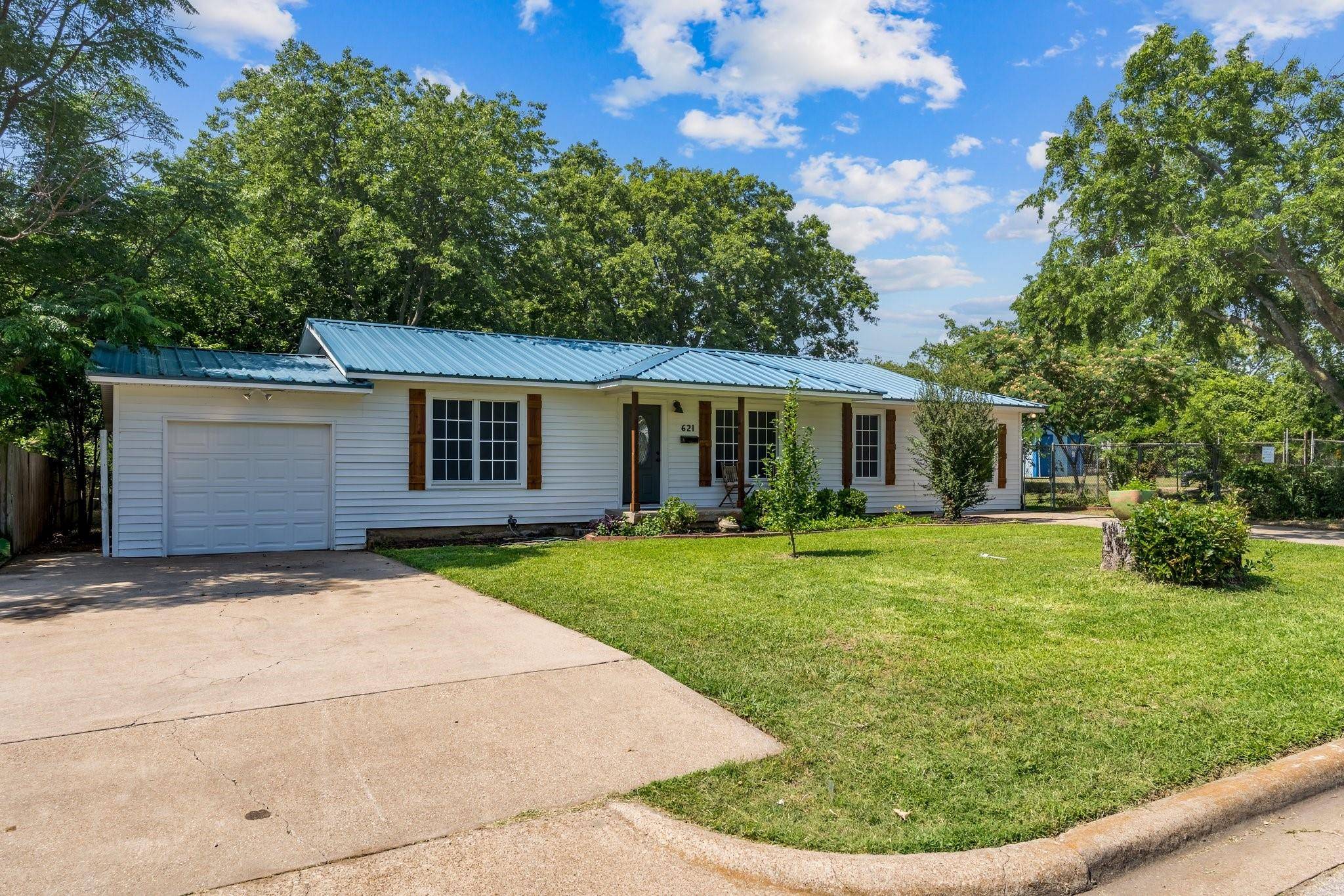 Crowley, TX 76036,621 Skelly Street