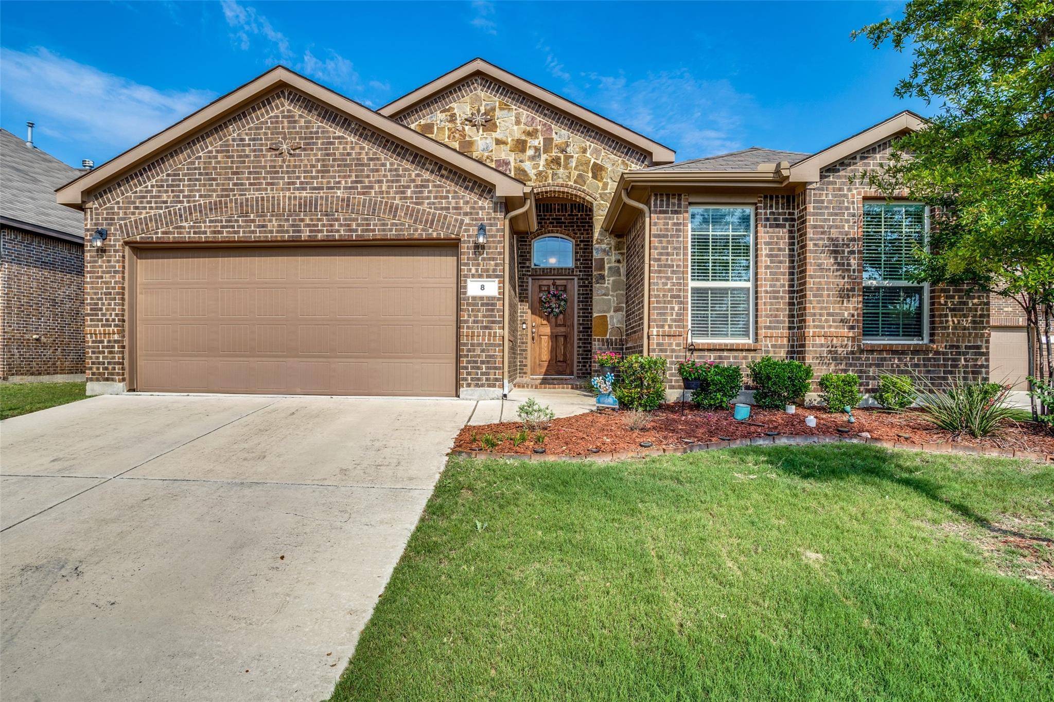 Edgecliff Village, TX 76134,8 Auburn Drive