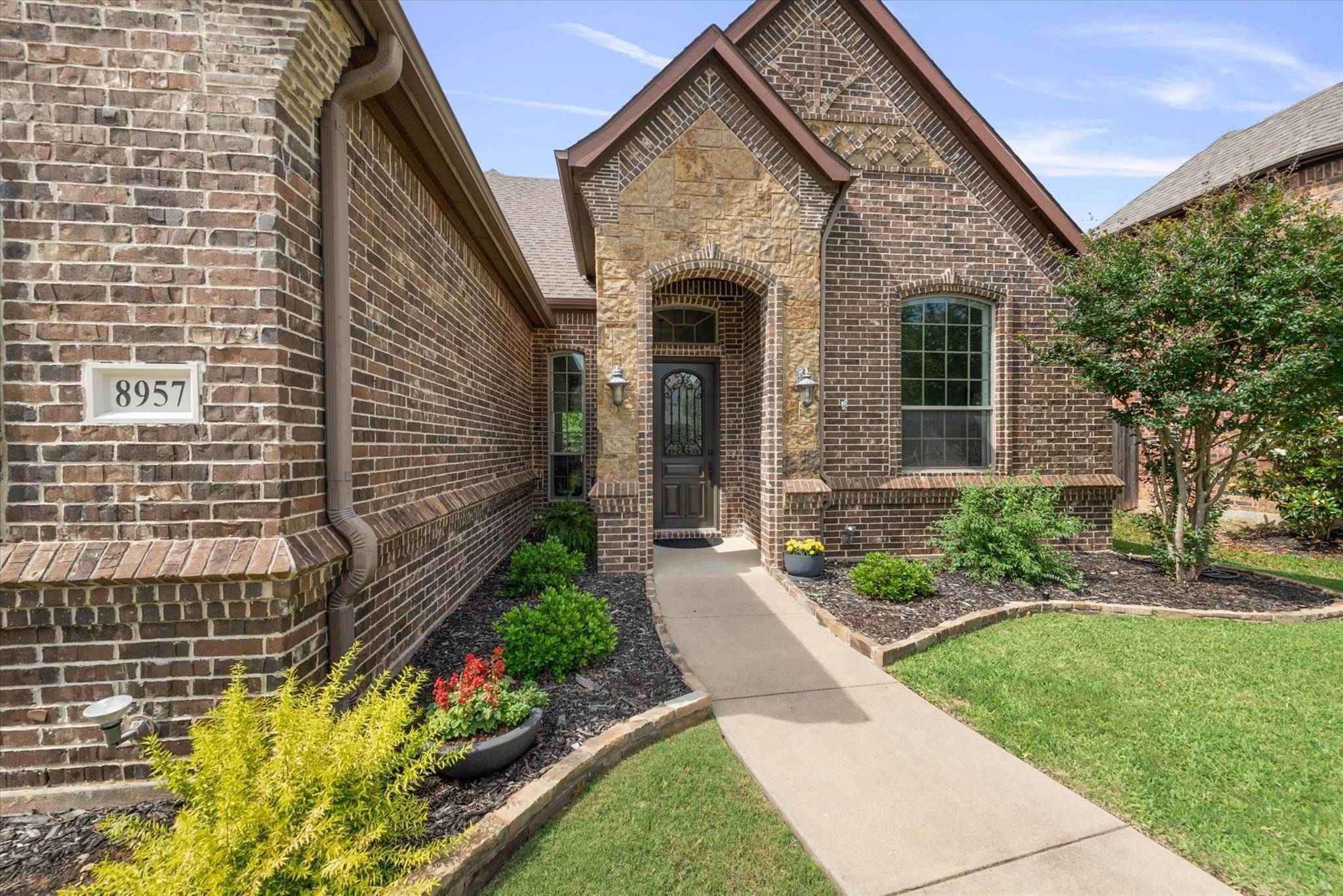 North Richland Hills, TX 76182,8957 Glendara Drive