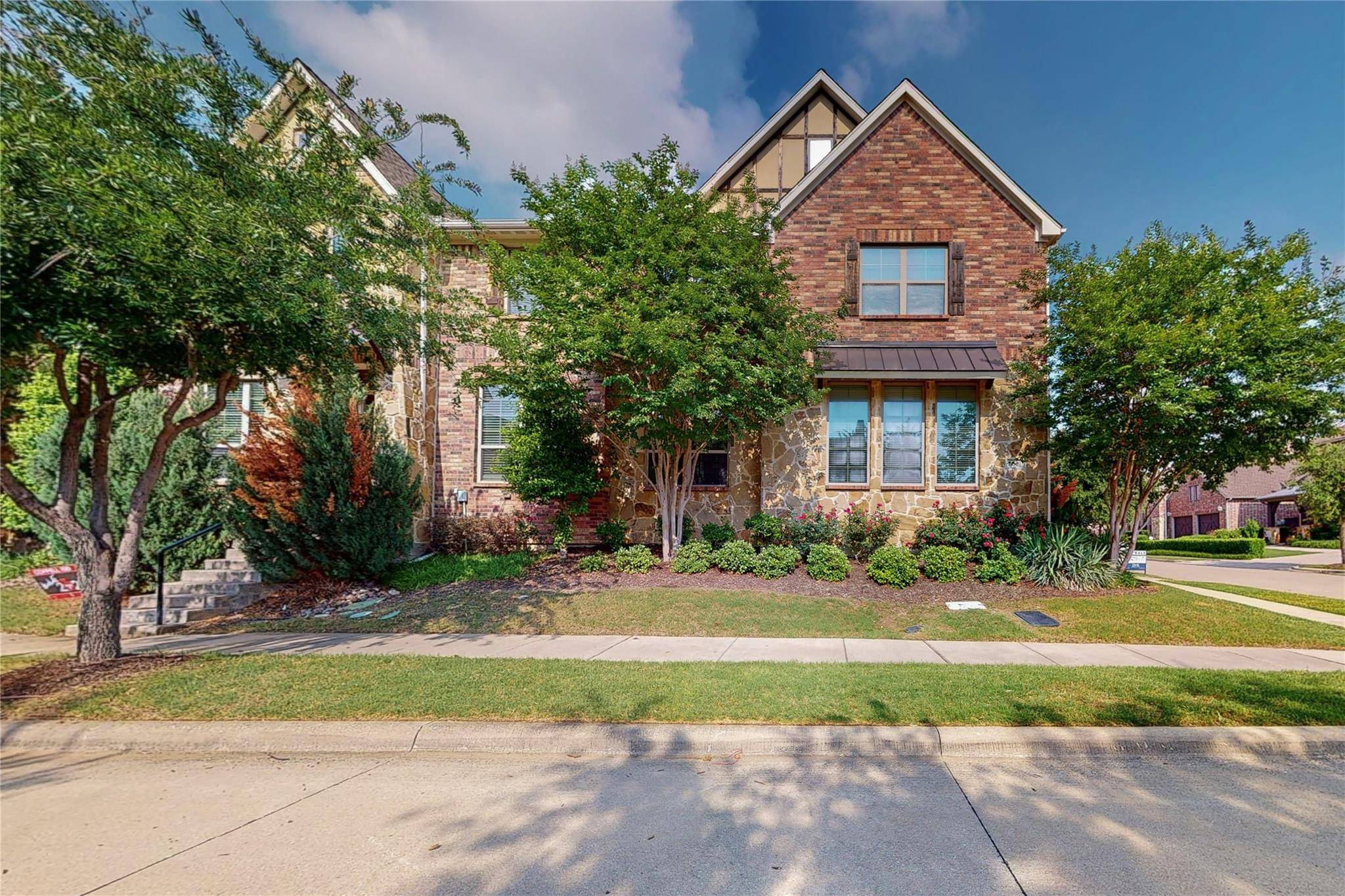 Irving, TX 75063,10520 Steinbeck Lane