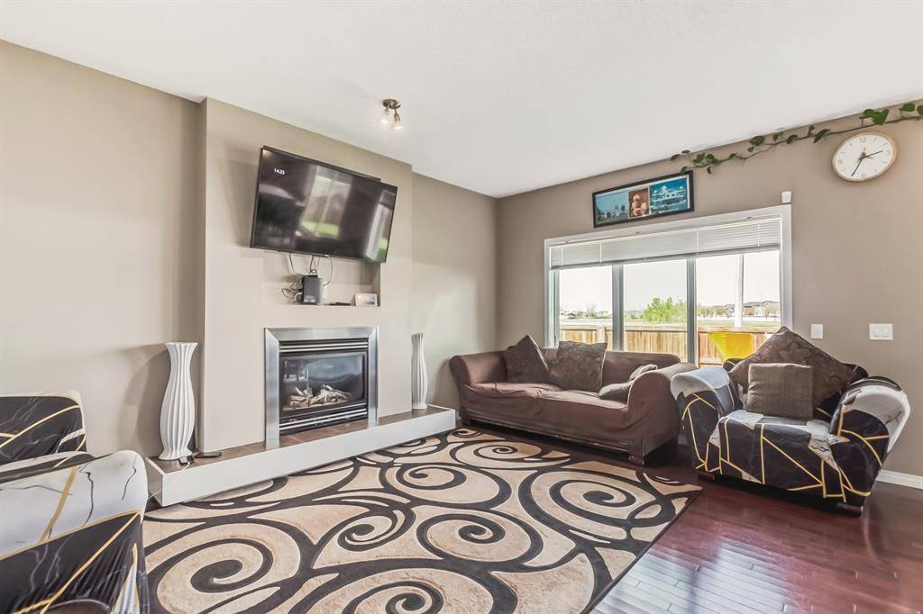 Calgary, AB T3J4L2,151 Martha's Meadow Close NE