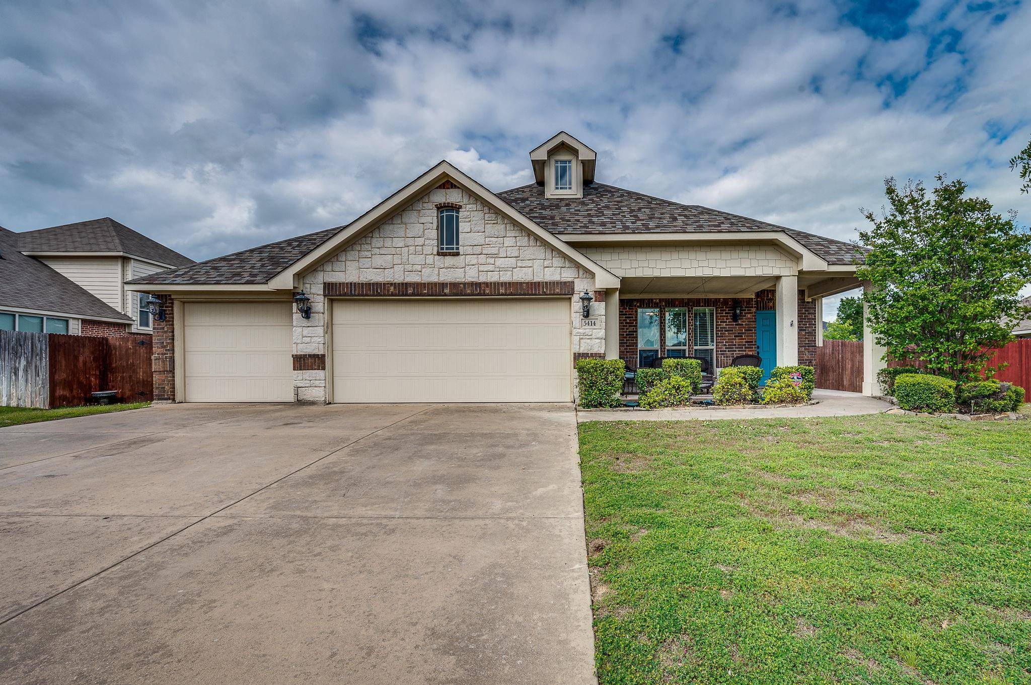 Midlothian, TX 76065,5414 Leander Way