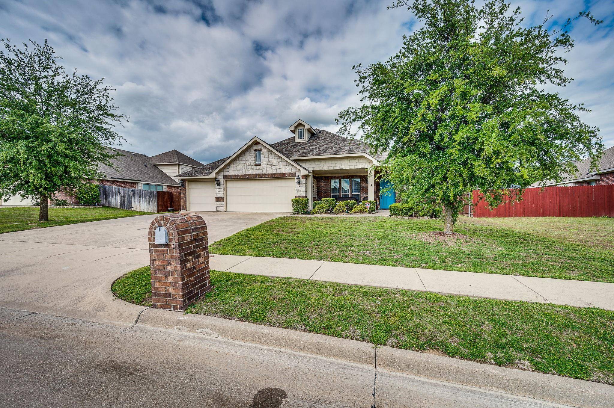 Midlothian, TX 76065,5414 Leander Way