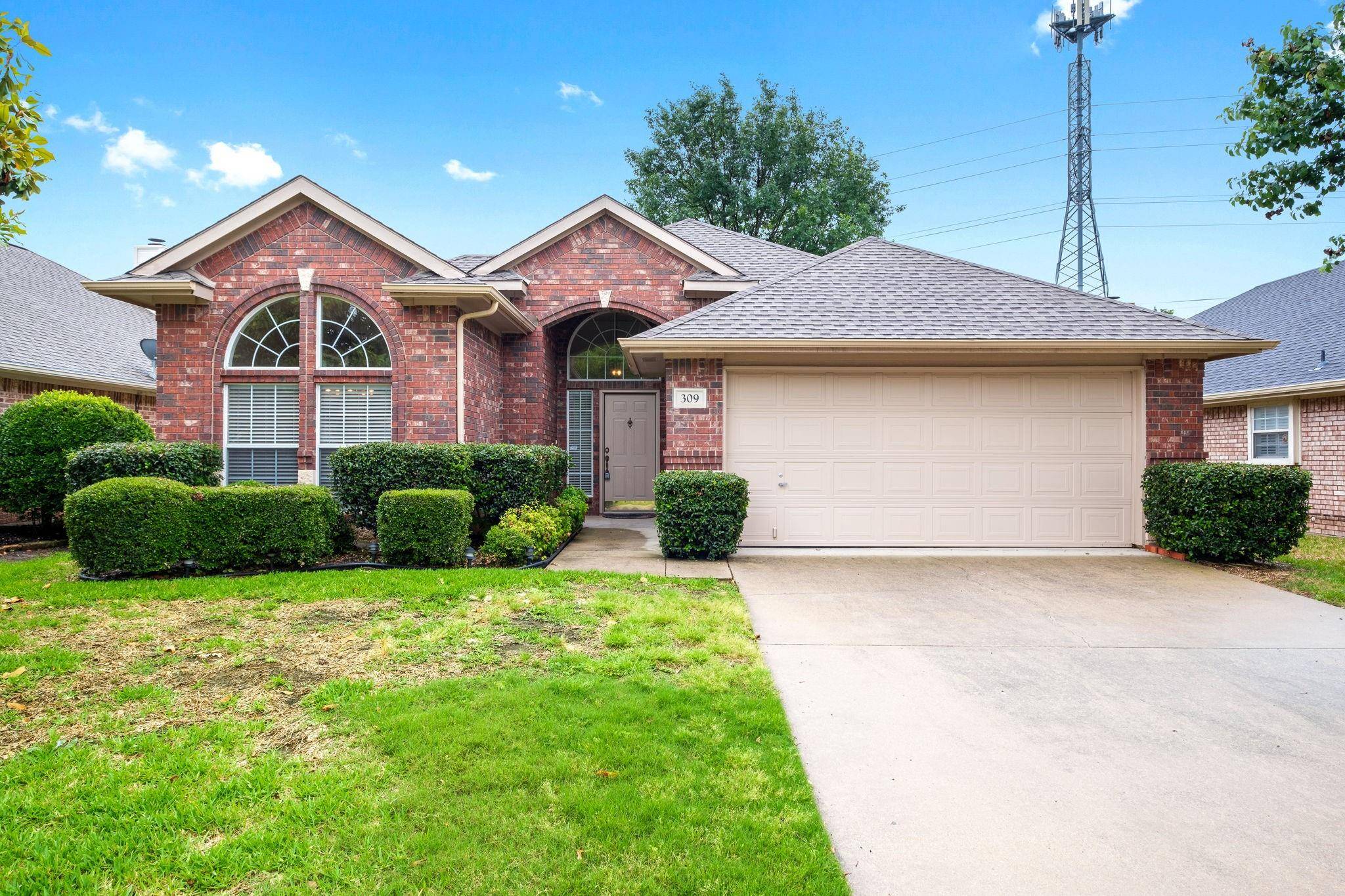 Hurst, TX 76054,309 Chantilly Court