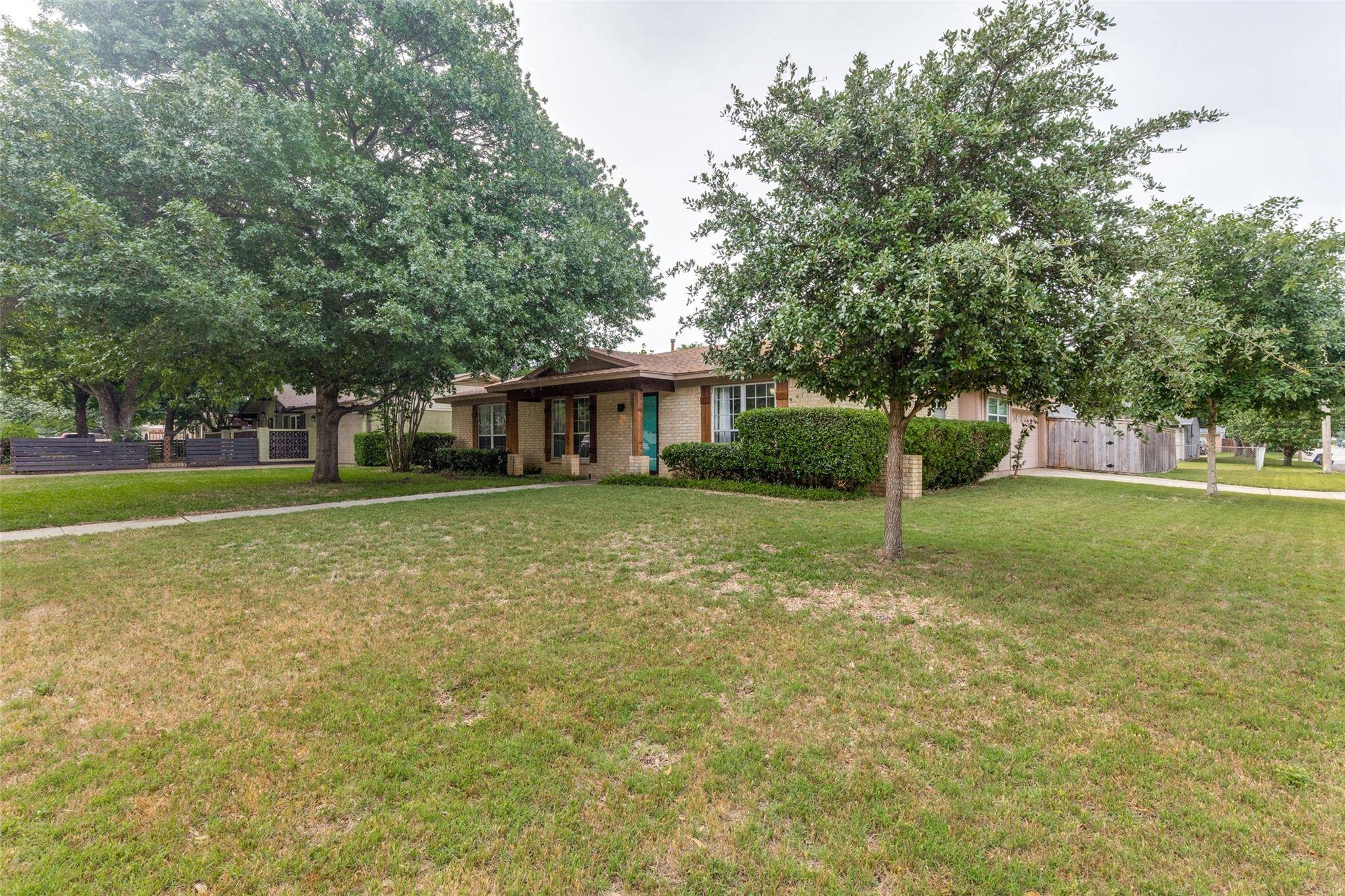 Fort Worth, TX 76132,4737 Ivanhoe Drive