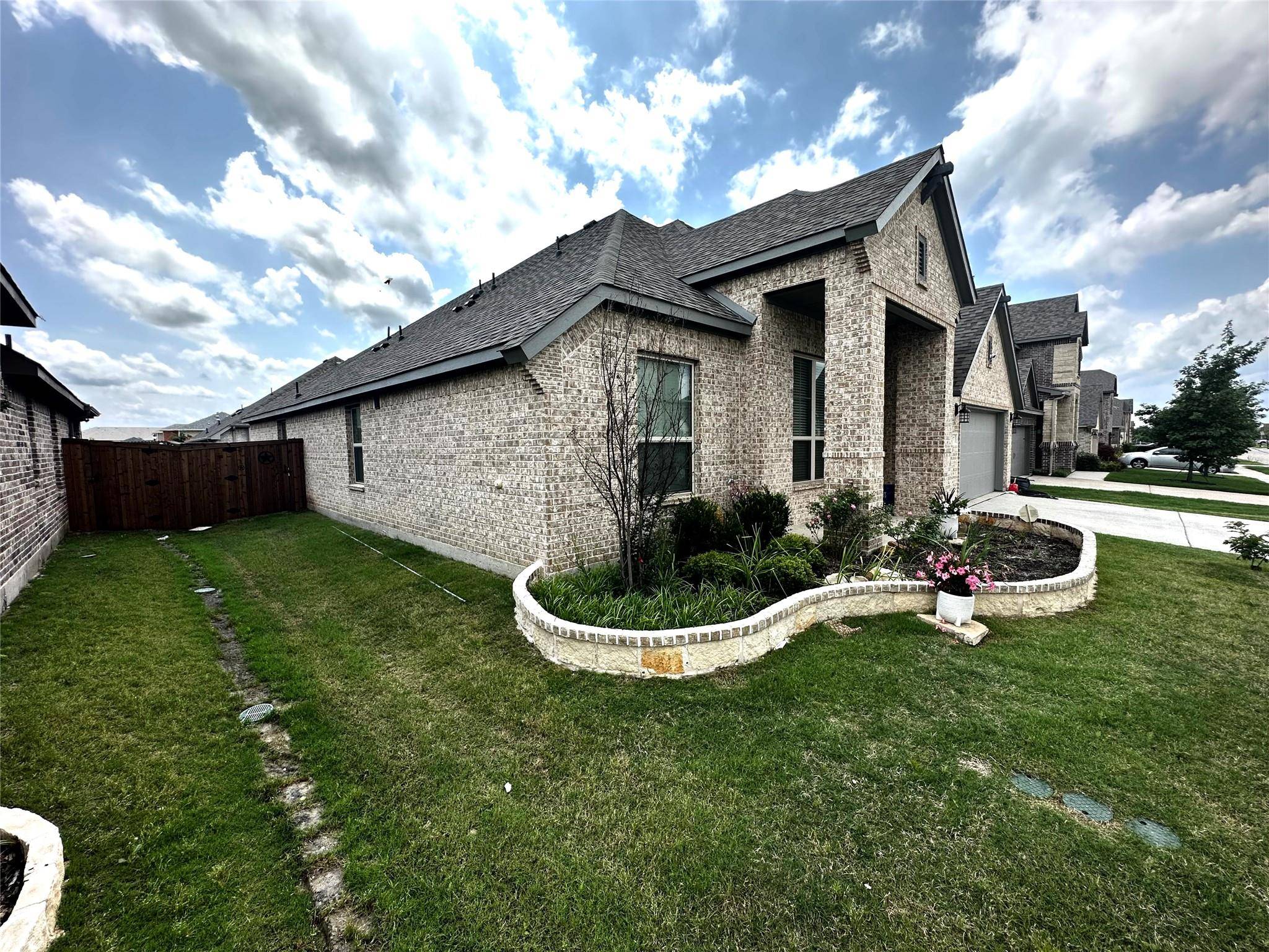 Forney, TX 75126,237 Giddings Trail