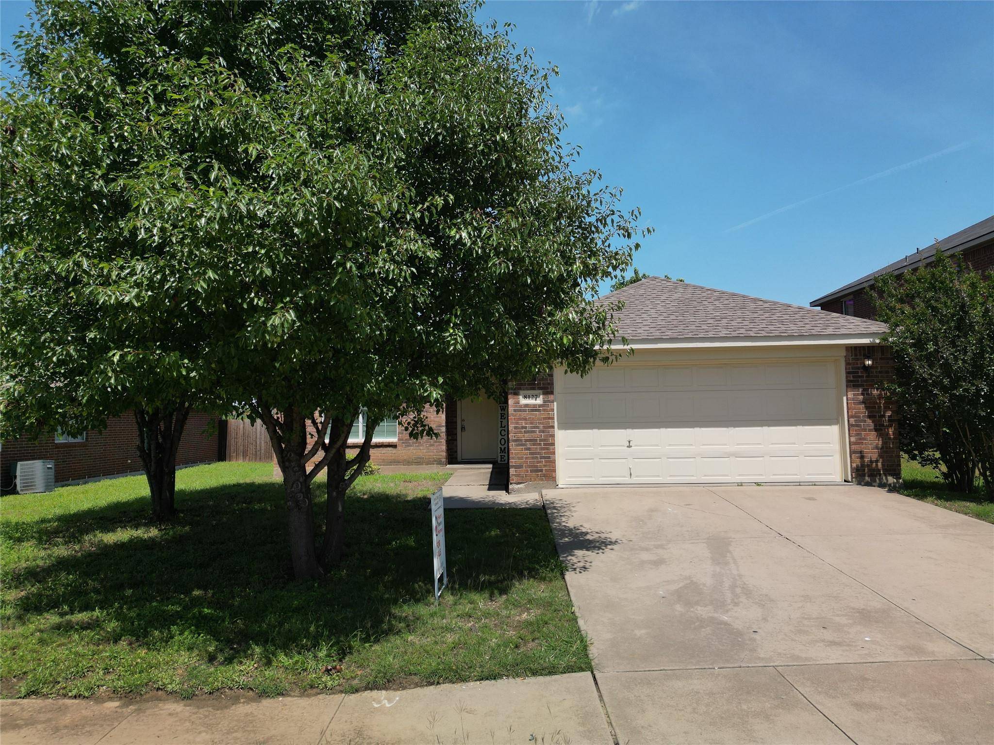 Arlington, TX 76002,8127 Macgregor Drive