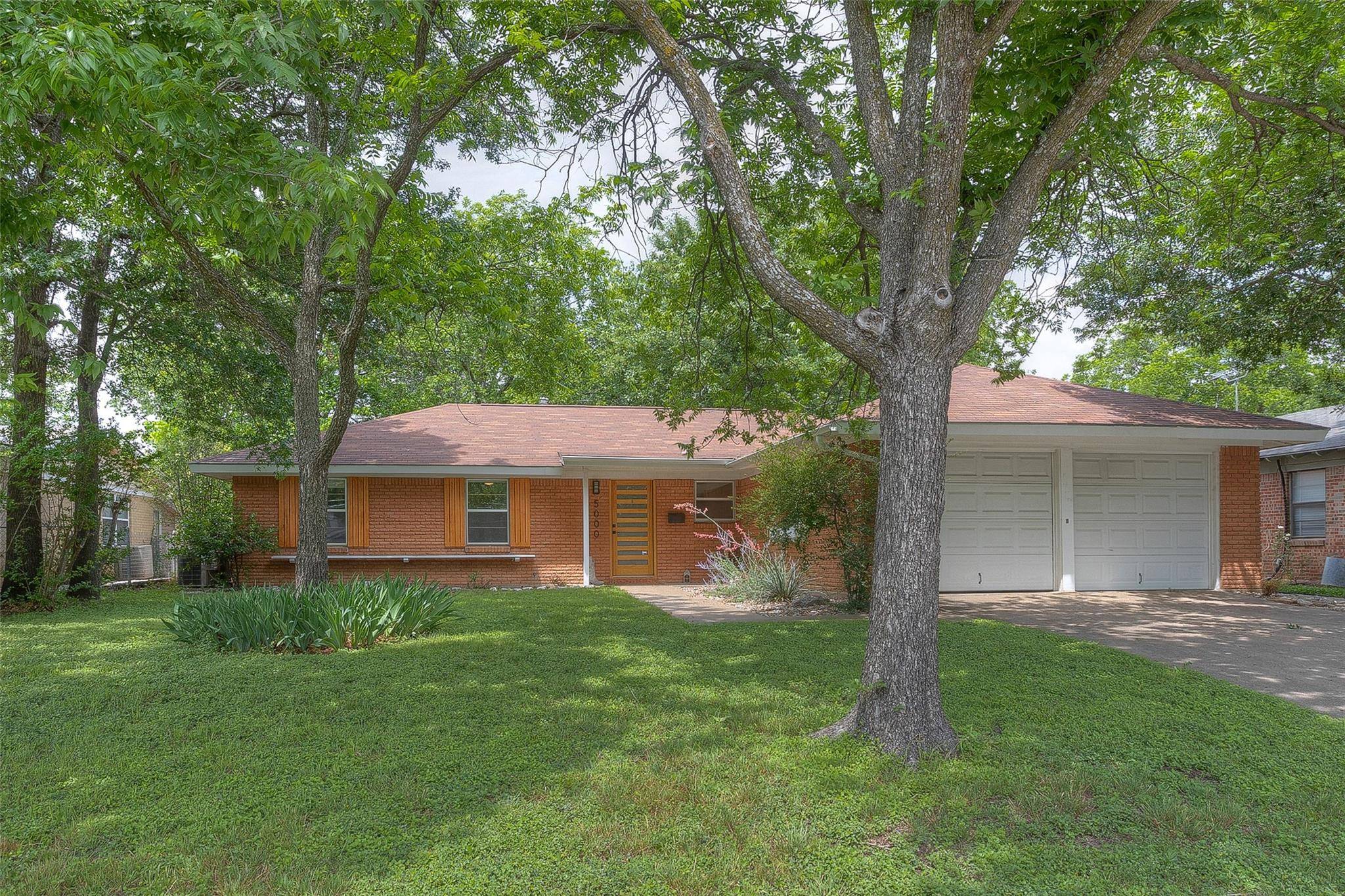 Fort Worth, TX 76133,5000 Cockrell Avenue