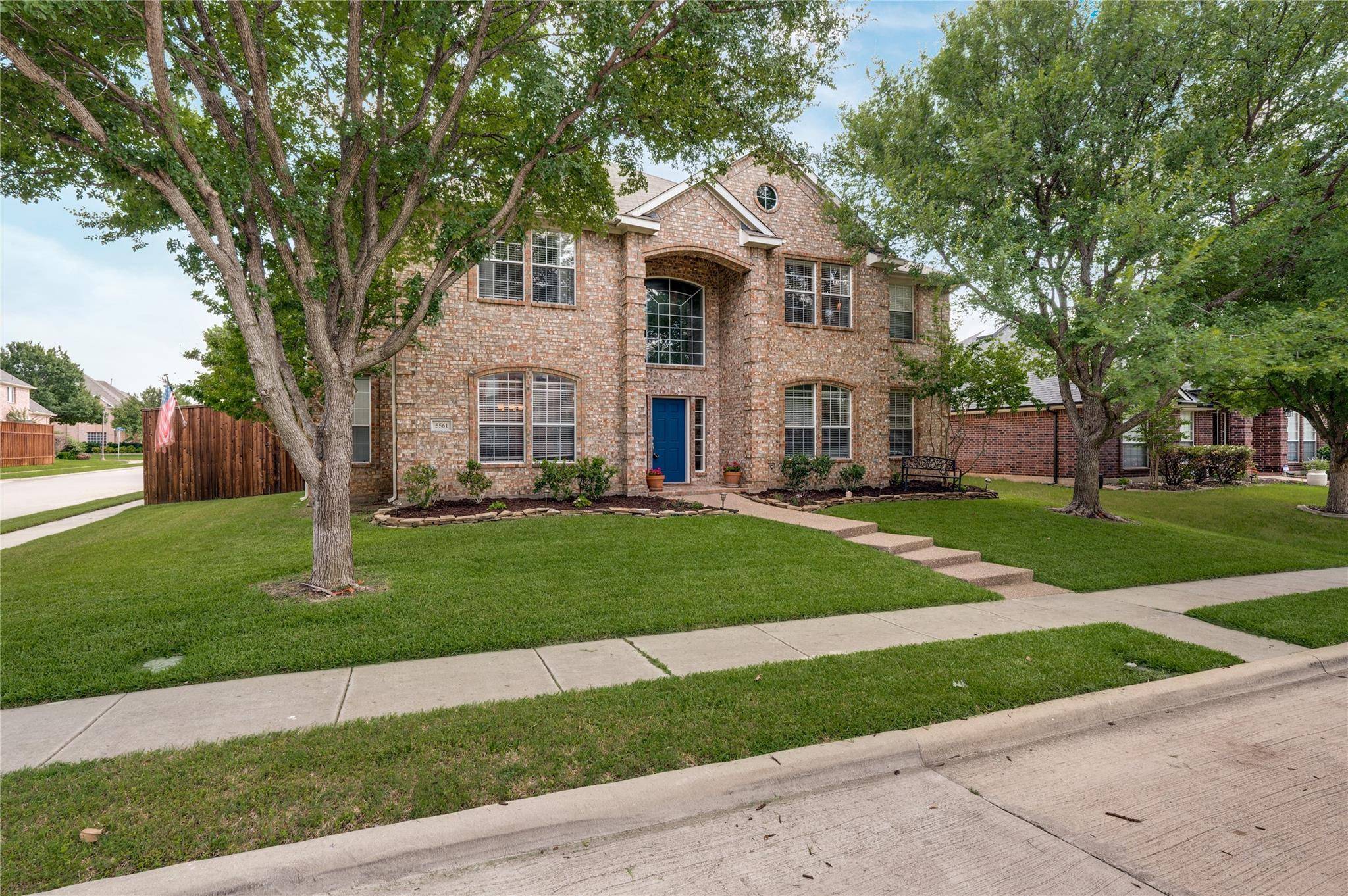 The Colony, TX 75056,5561 Glenview Lane