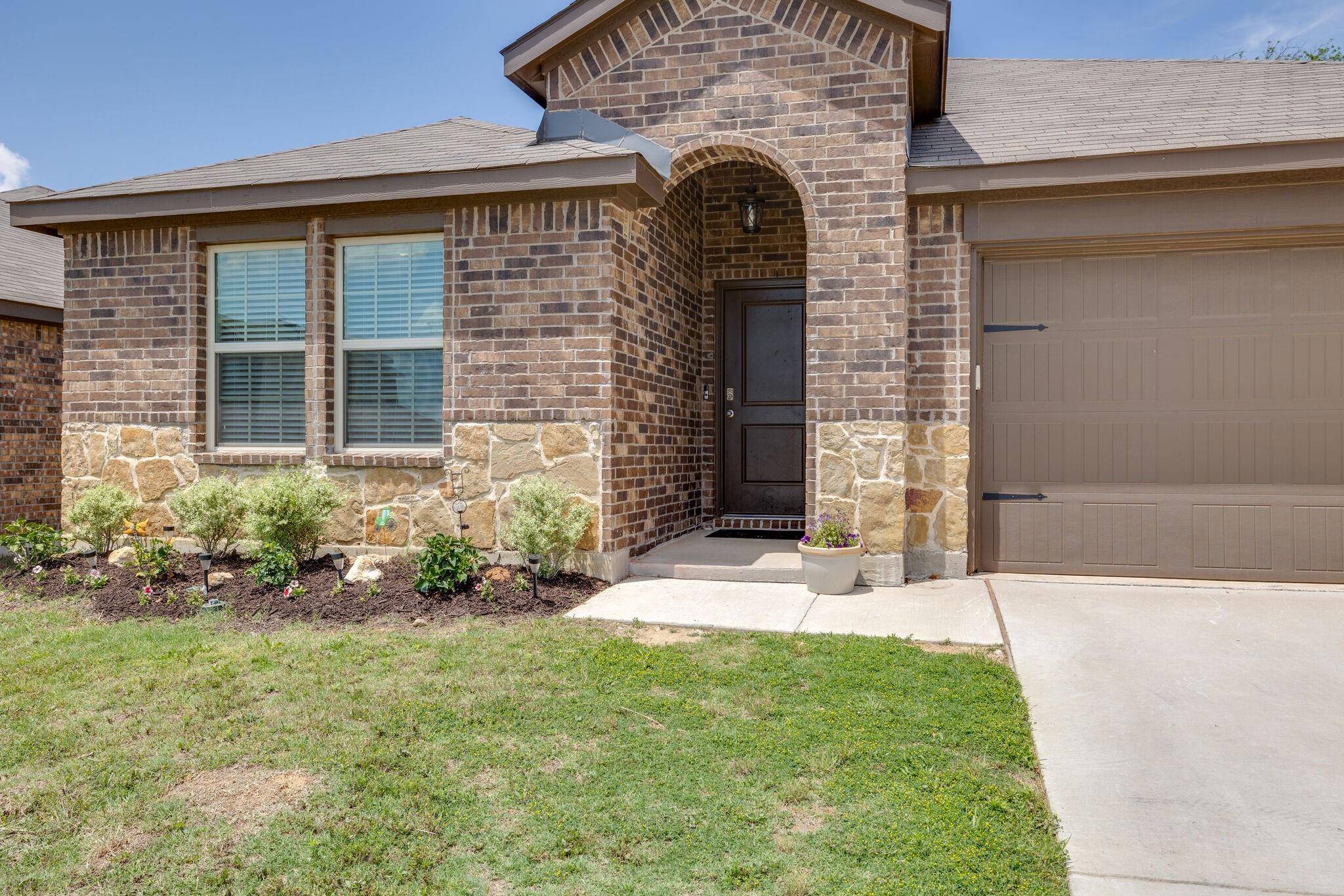 Denton, TX 76207,3701 Doris Drive