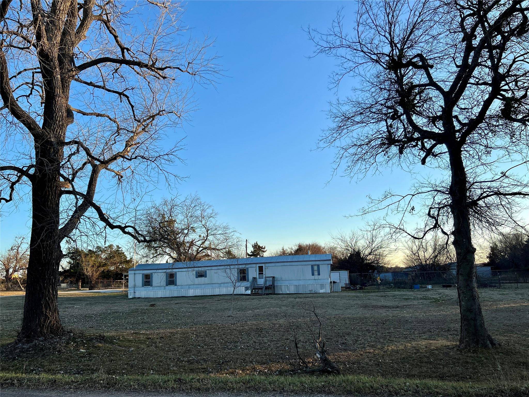 Whitesboro, TX 76273,3424 County Road 140