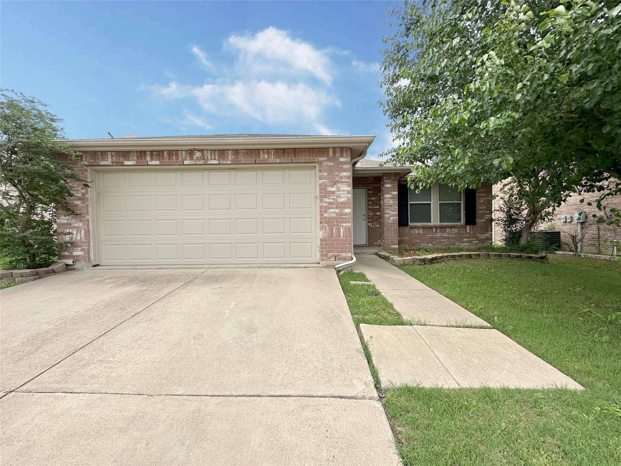 Arlington, TX 76002,609 Jagera Way