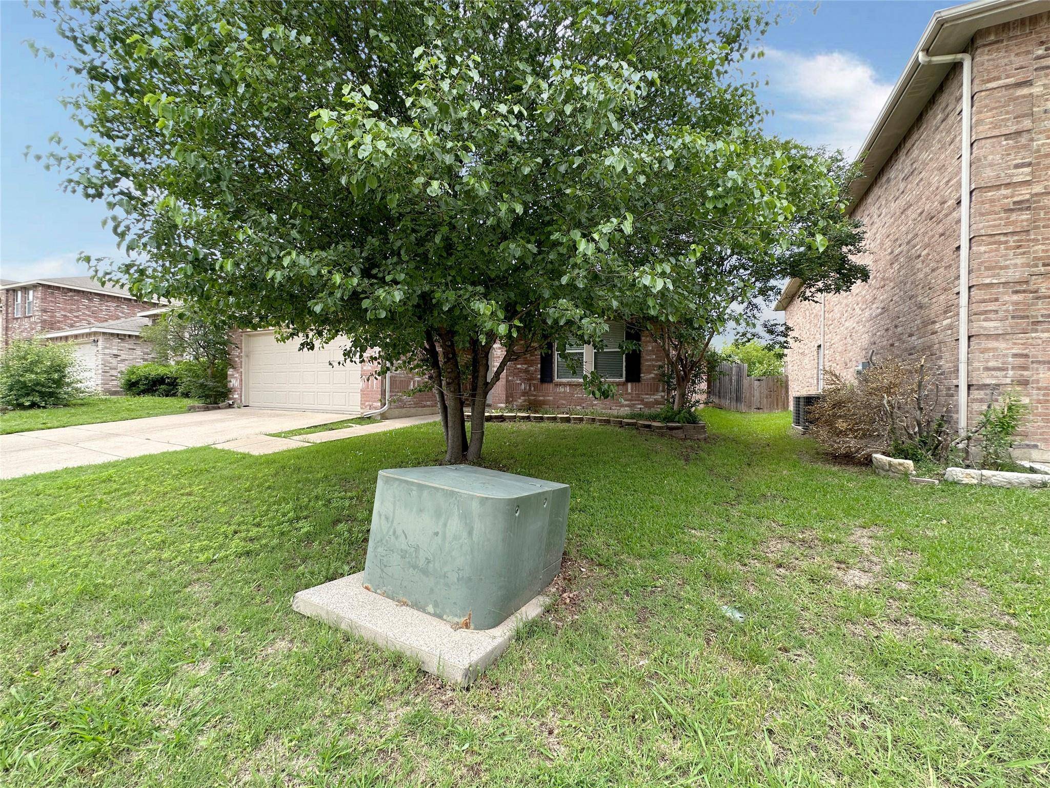 Arlington, TX 76002,609 Jagera Way