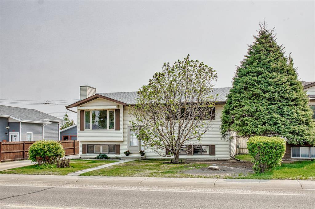 Red Deer, AB T4N 6P1,77 Hallgren AVE