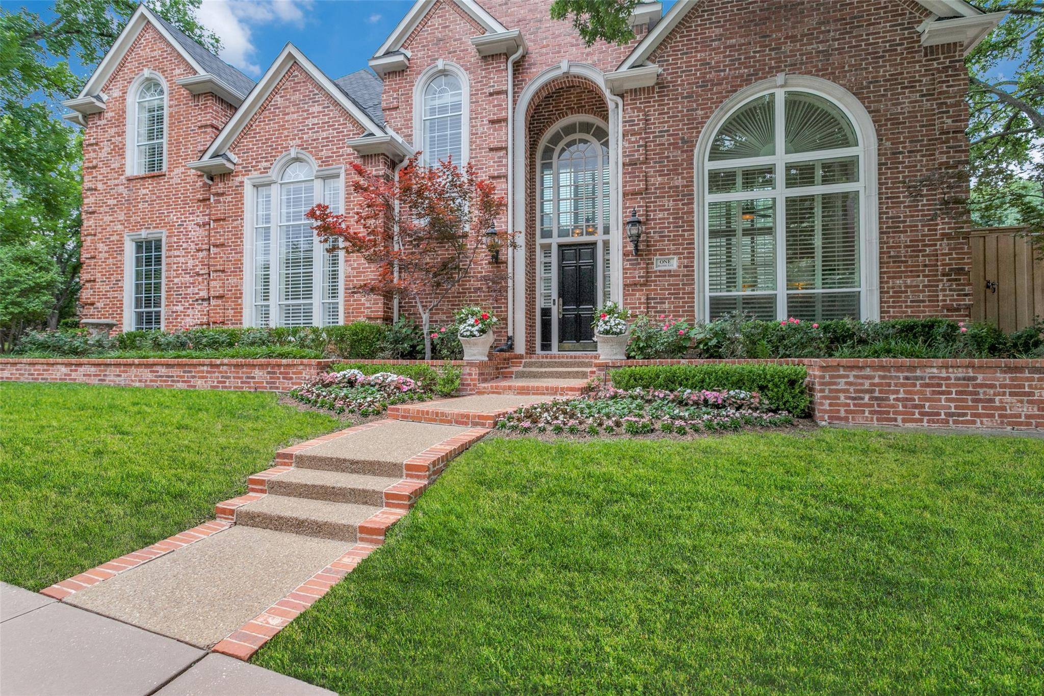 Dallas, TX 75230,1 Braemore Place