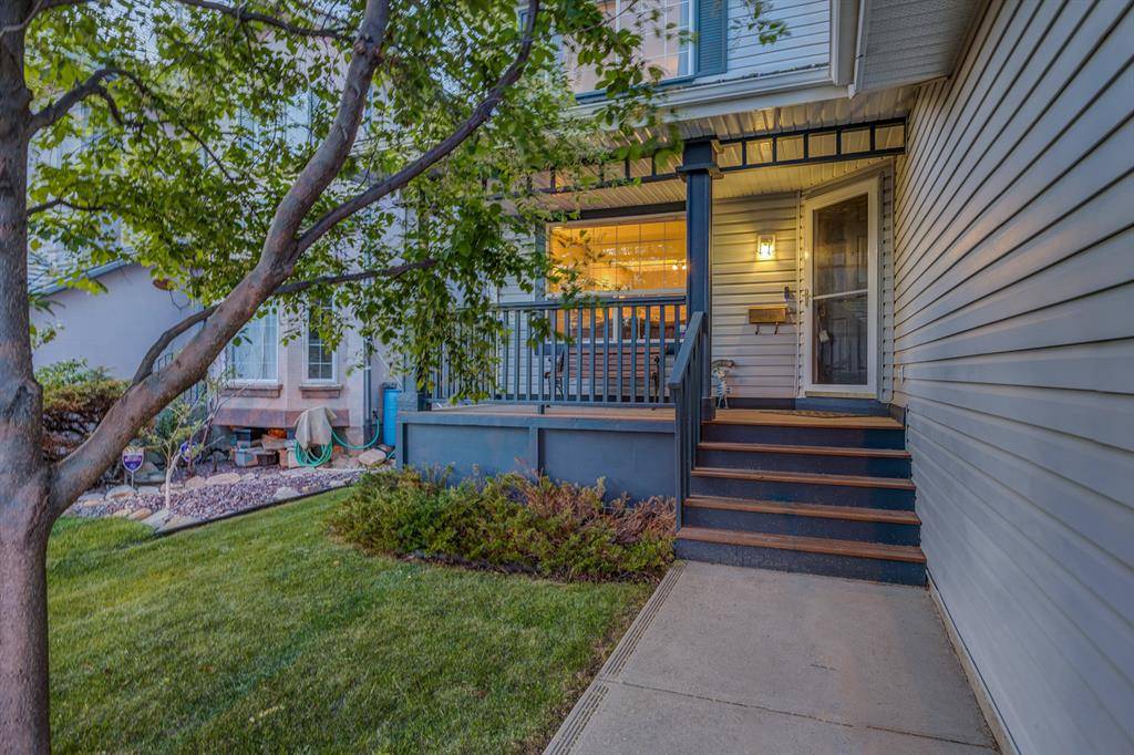 Calgary, AB T3H 3S6,78 Springbank CRES SW