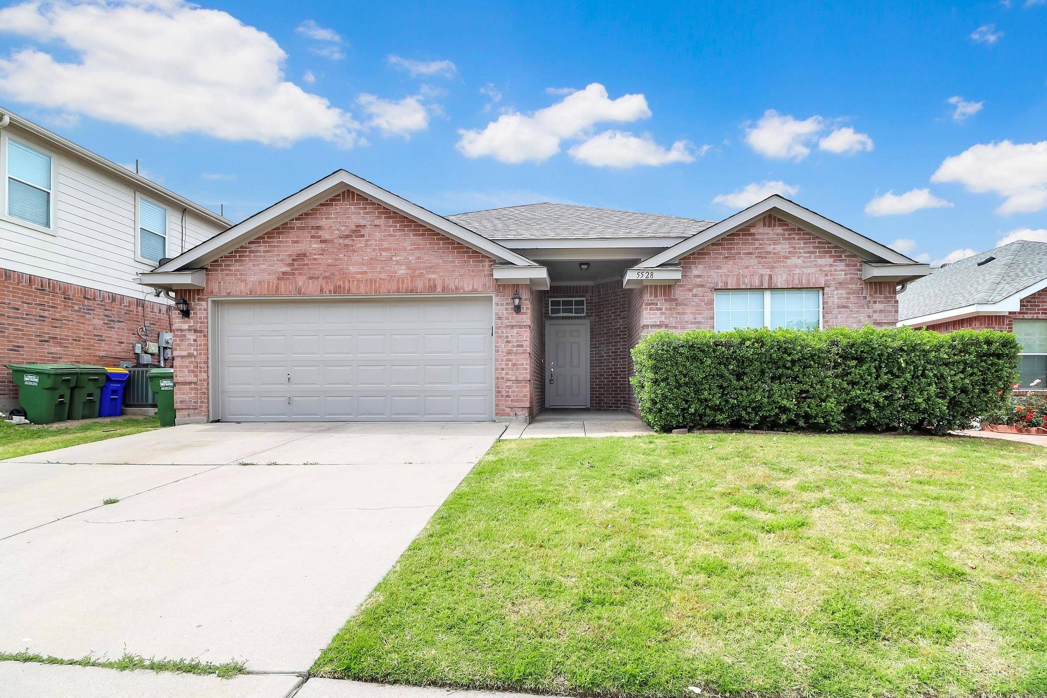 Watauga, TX 76137,5528 Ridge View Drive