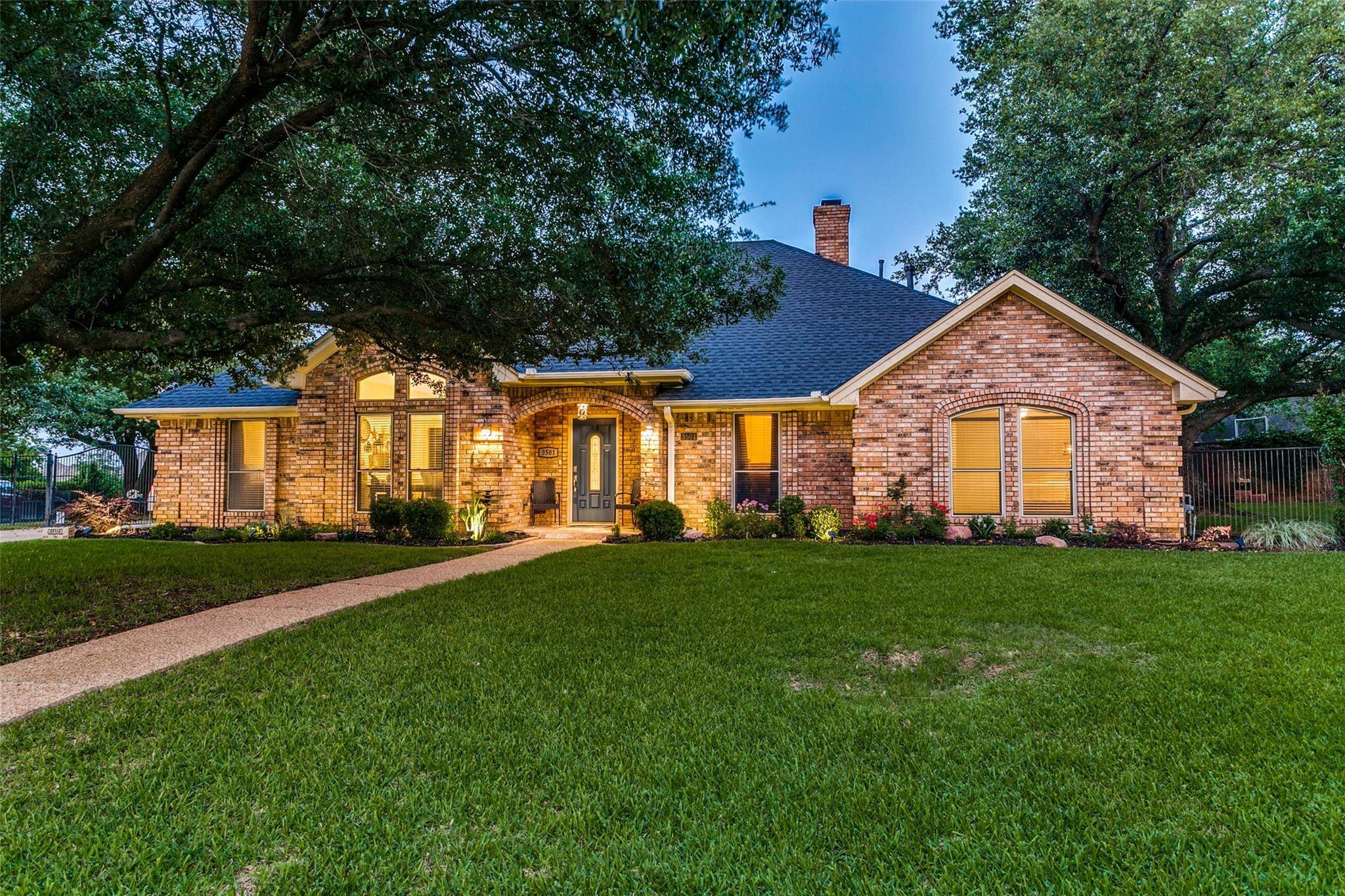 Colleyville, TX 76034,3501 Pembrooke Parkway S