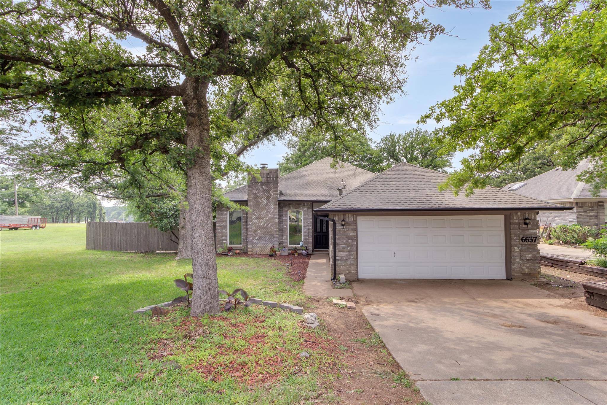 Arlington, TX 76016,6637 Townlake Circle