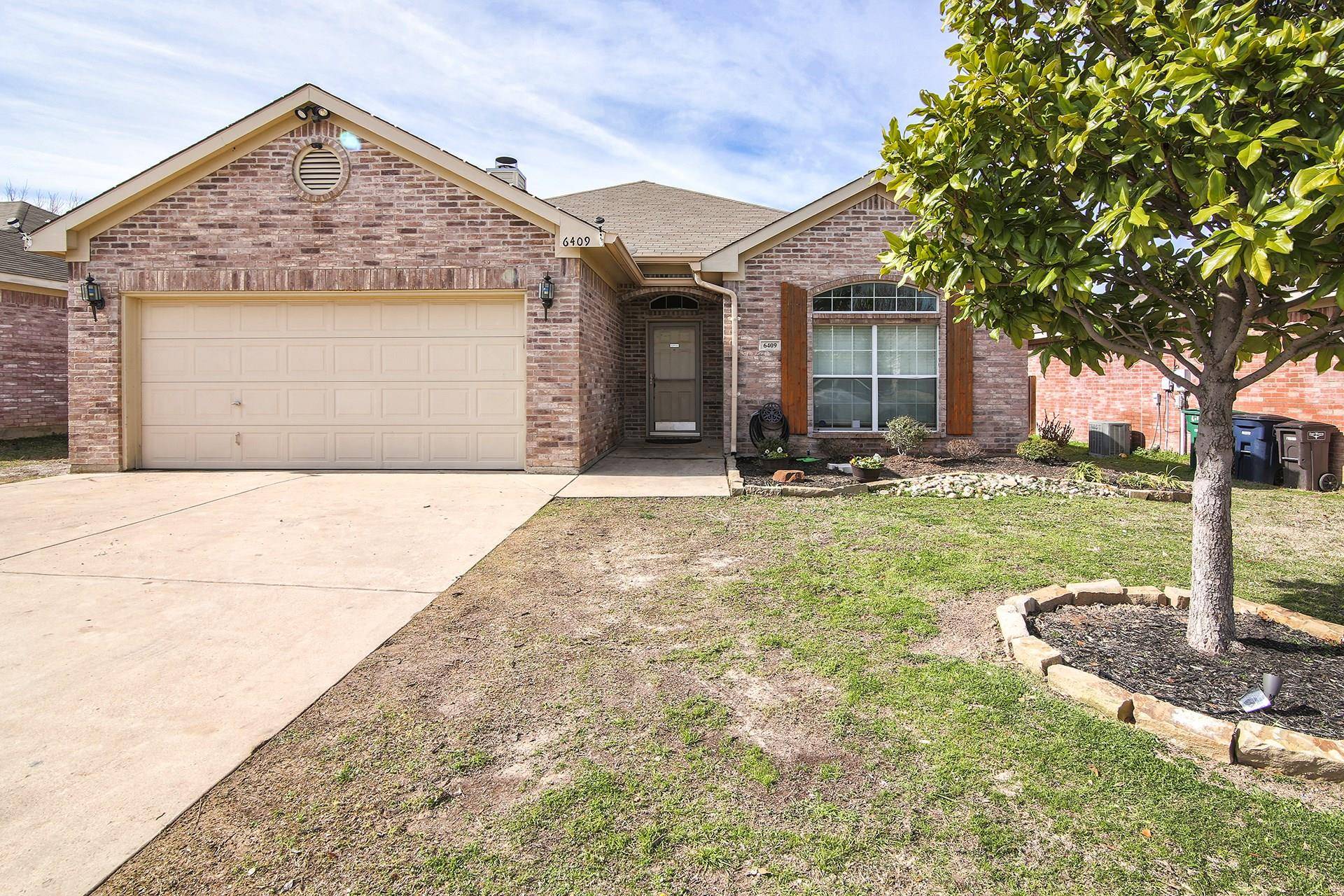 Fort Worth, TX 76179,6409 Downeast Drive