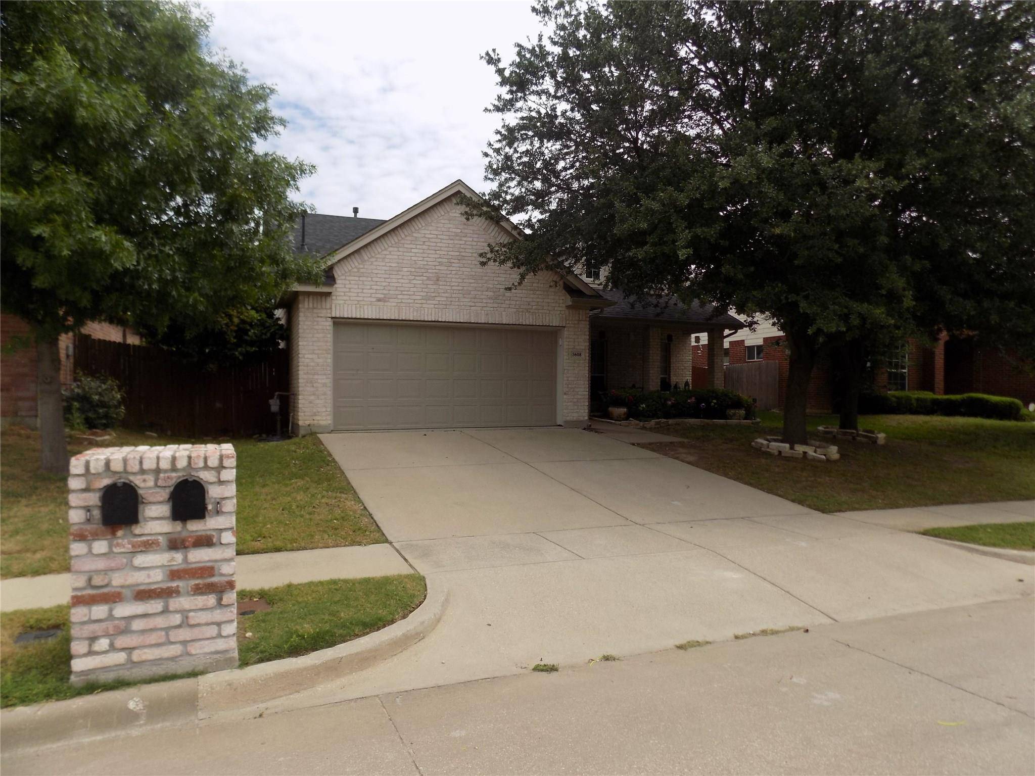 Fort Worth, TX 76135,5608 Nacona Drive