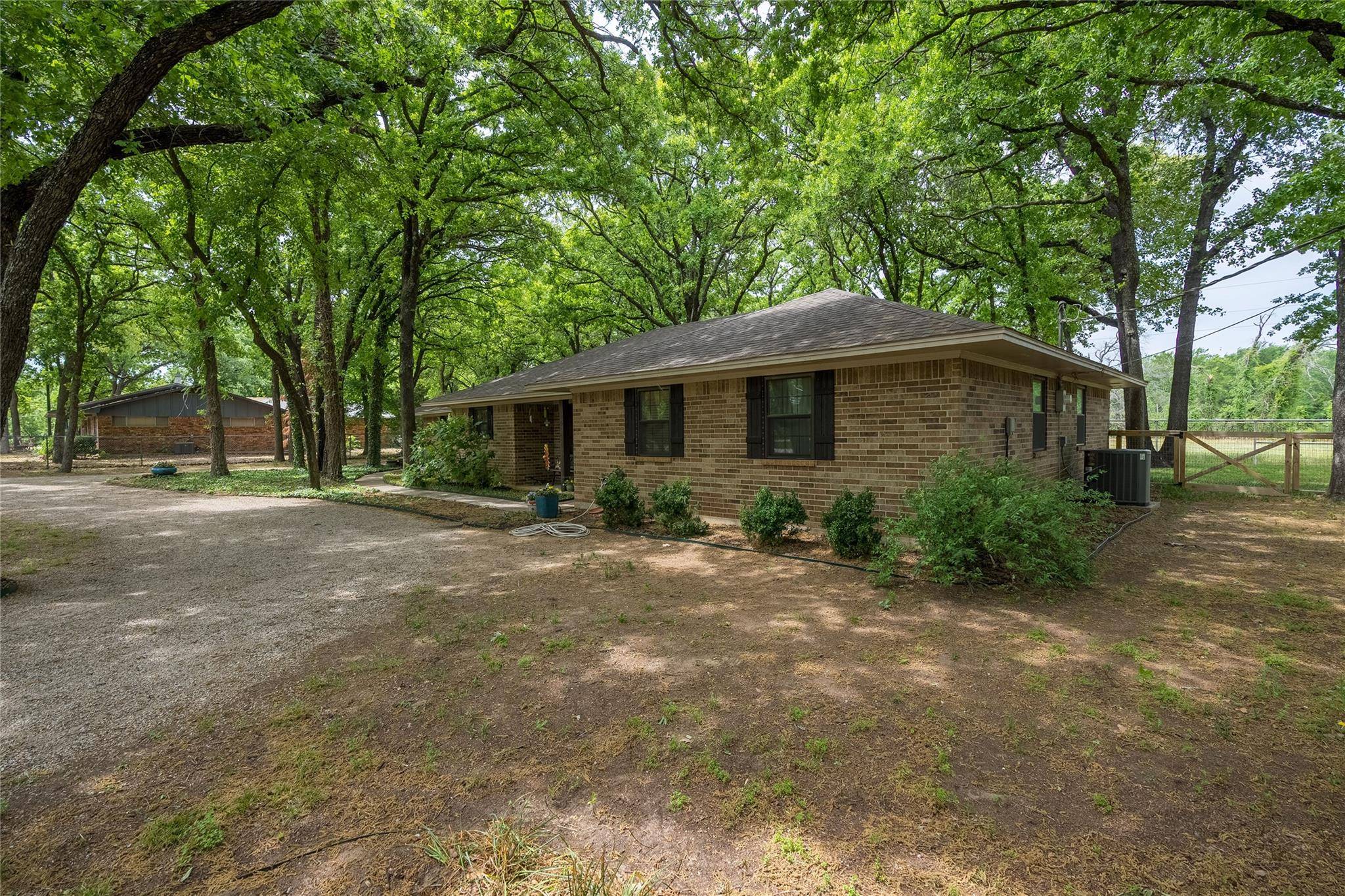 Krugerville, TX 76227,508 Squires Lane