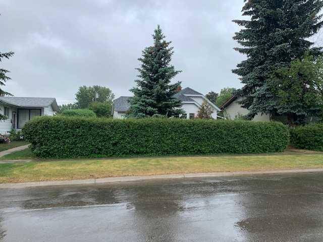 Crossfield, AB T0M 0S0,1113 Nanton AVE