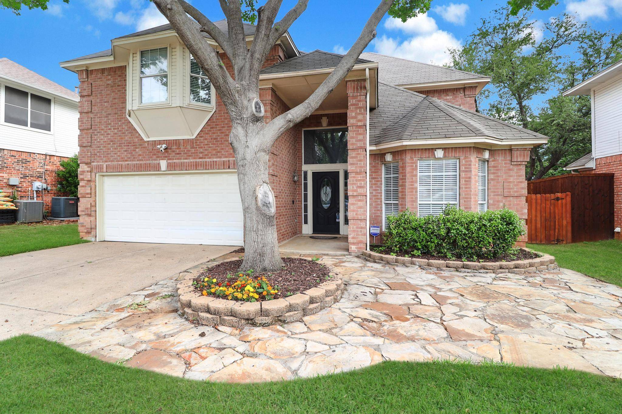 Grapevine, TX 76051,1806 Hunters Ridge Drive