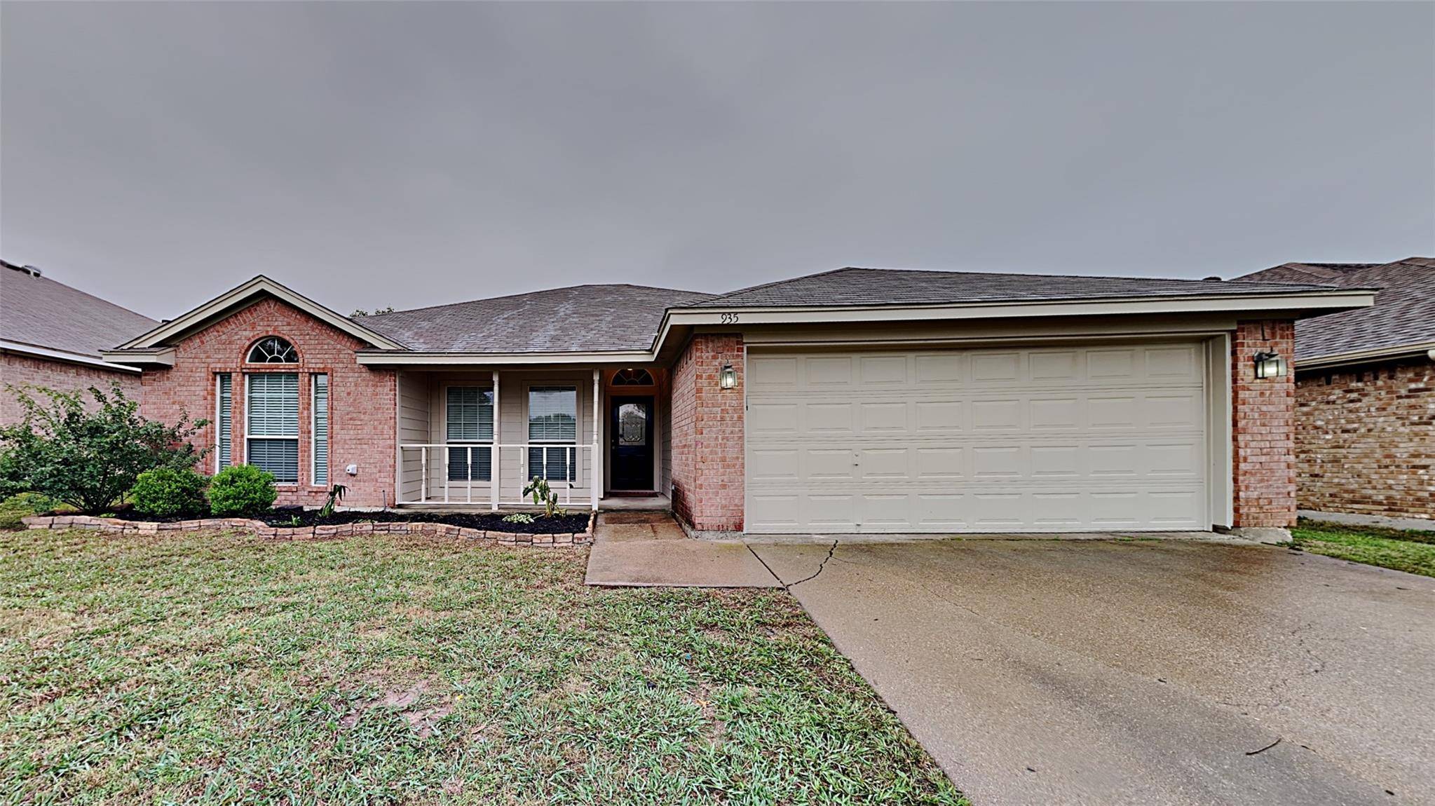 Burleson, TX 76028,935 Joshua Drive