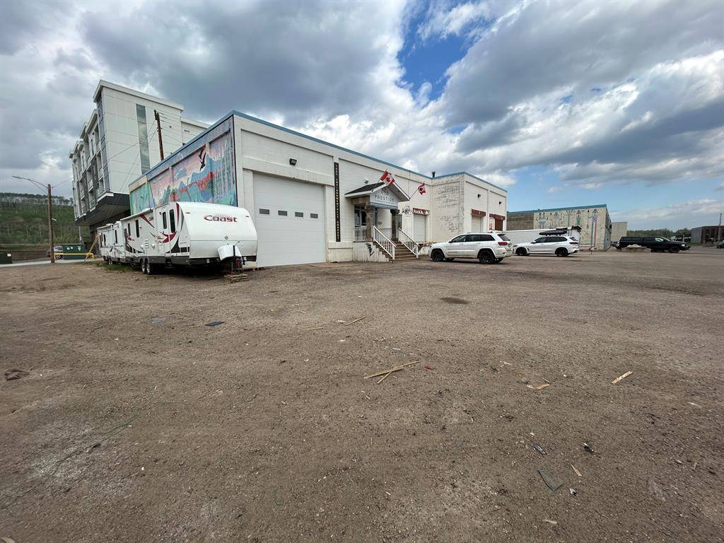 Fort Mcmurray, AB T9H 1W8,8224 Fraser AVE