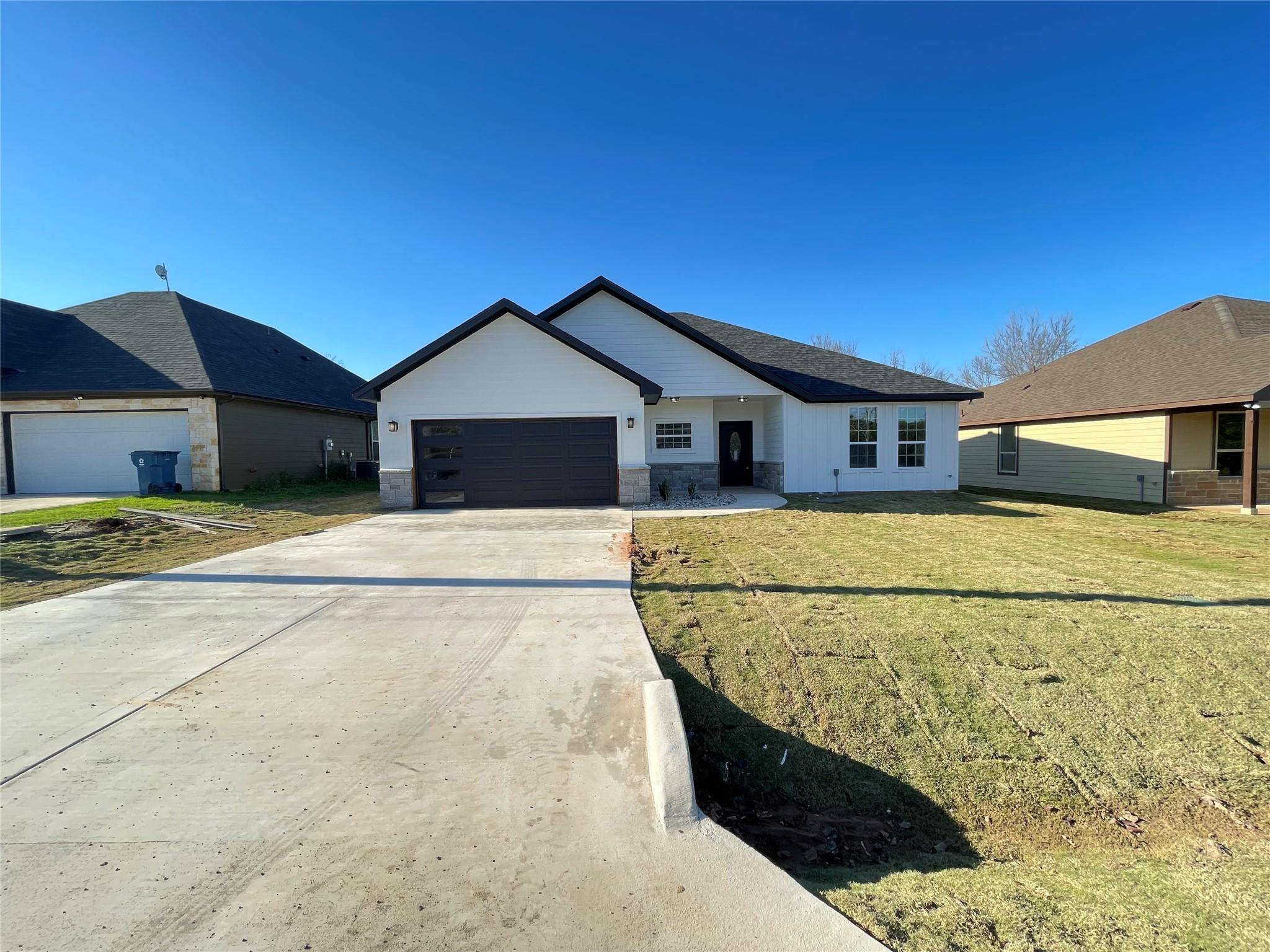 Granbury, TX 76048,2504 San Gabriel Drive