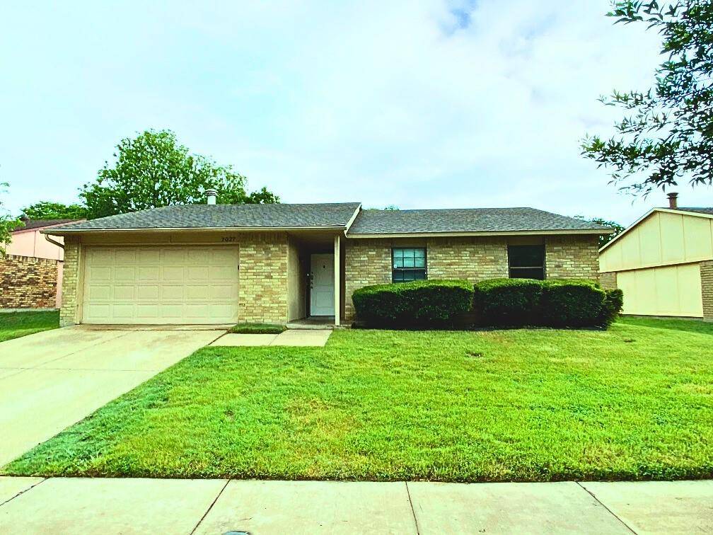 Dallas, TX 75249,7027 Hedge Drive