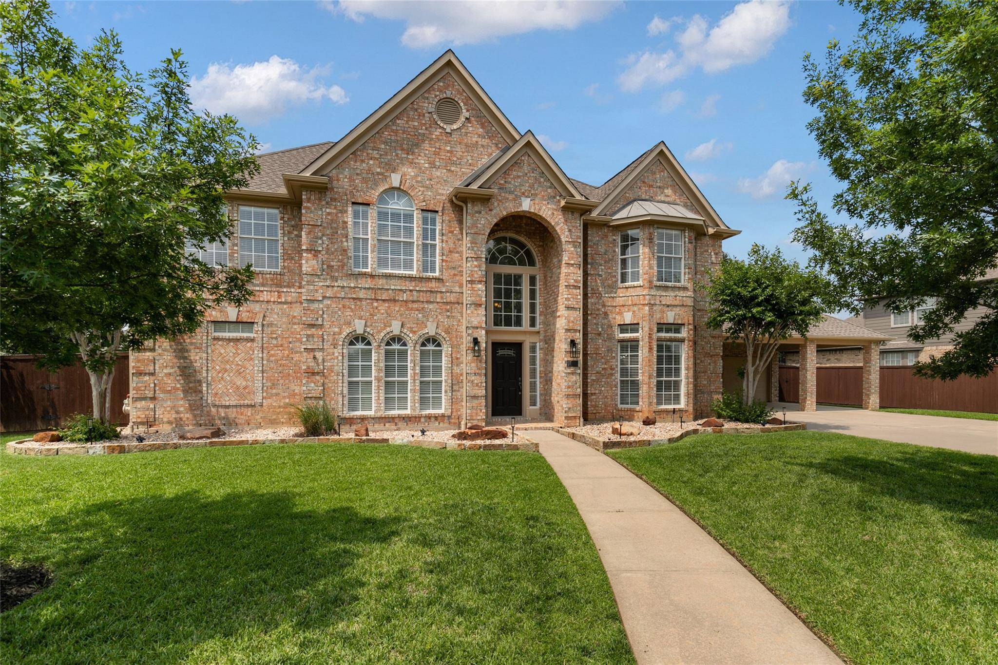 Southlake, TX 76092,1802 Mesquite Court