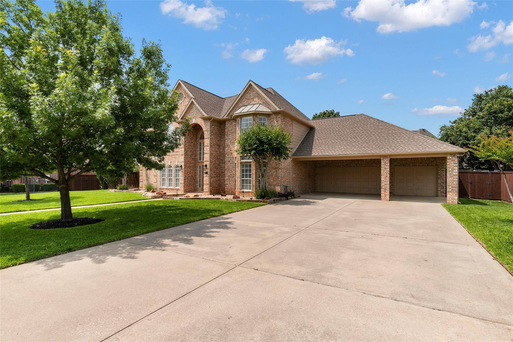 Southlake, TX 76092,1802 Mesquite Court