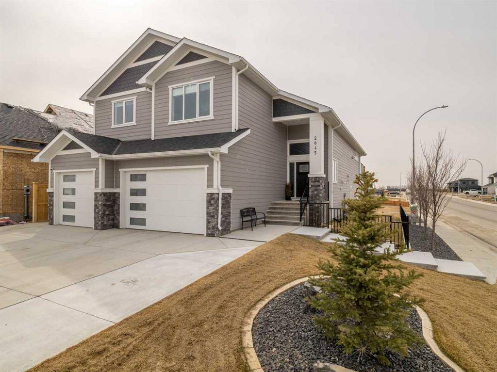 Coaldale, AB T1M 0E9,2045 30a Ave