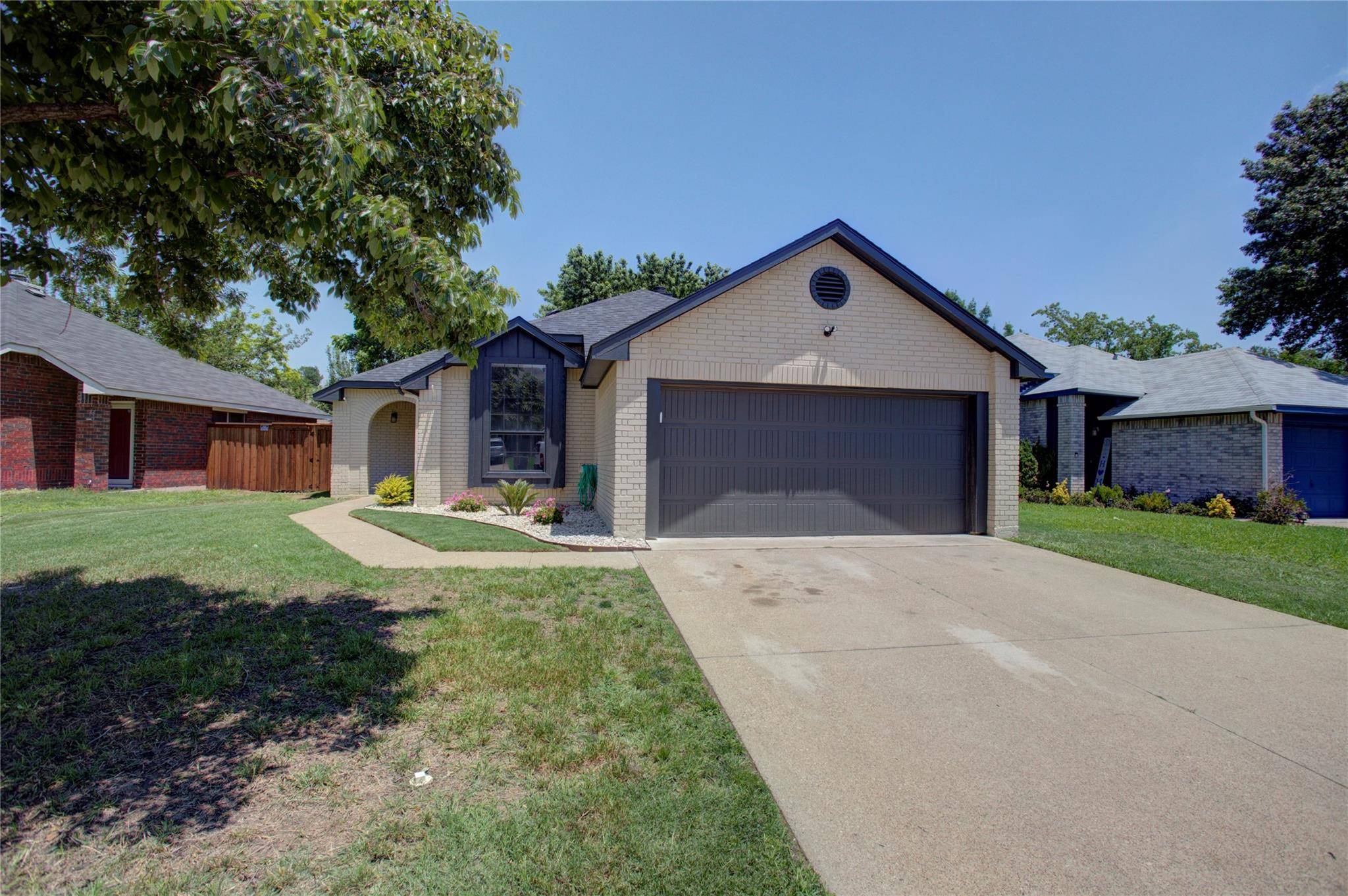 Arlington, TX 76018,311 Mahogany Drive