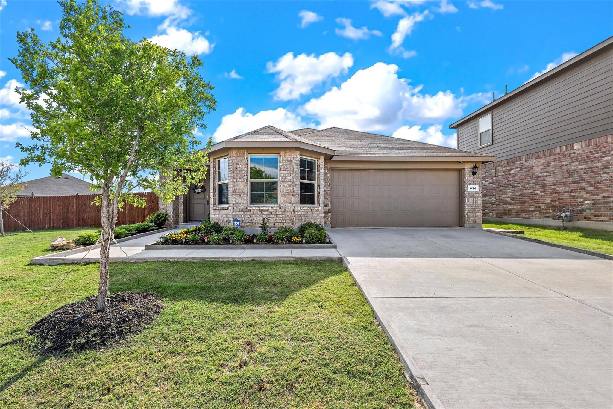 Justin, TX 76247,836 Loomis Trail