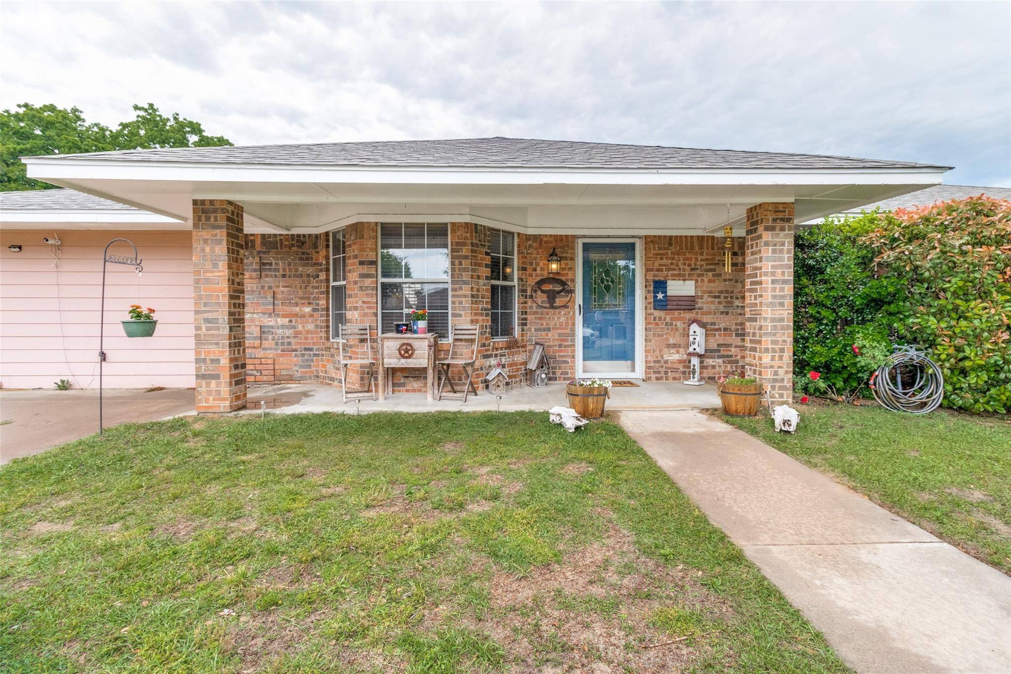 Collinsville, TX 76233,421 Emily Court