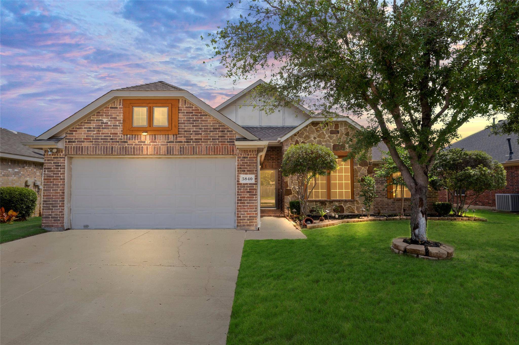 Grand Prairie, TX 75052,5840 Somerton Drive