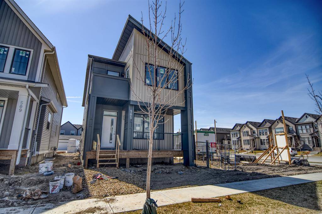 Airdrie, AB T4B 5J3,505 South Point PL SW