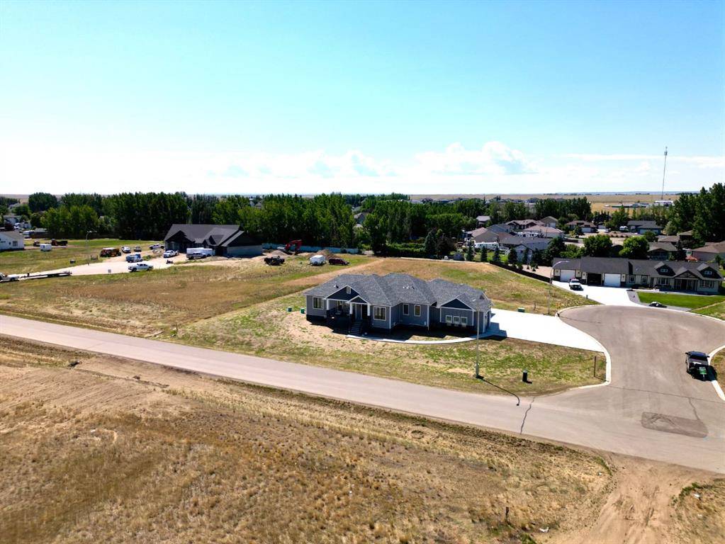 Dunmore, AB T1B 0S6,194 Eagleridge DR