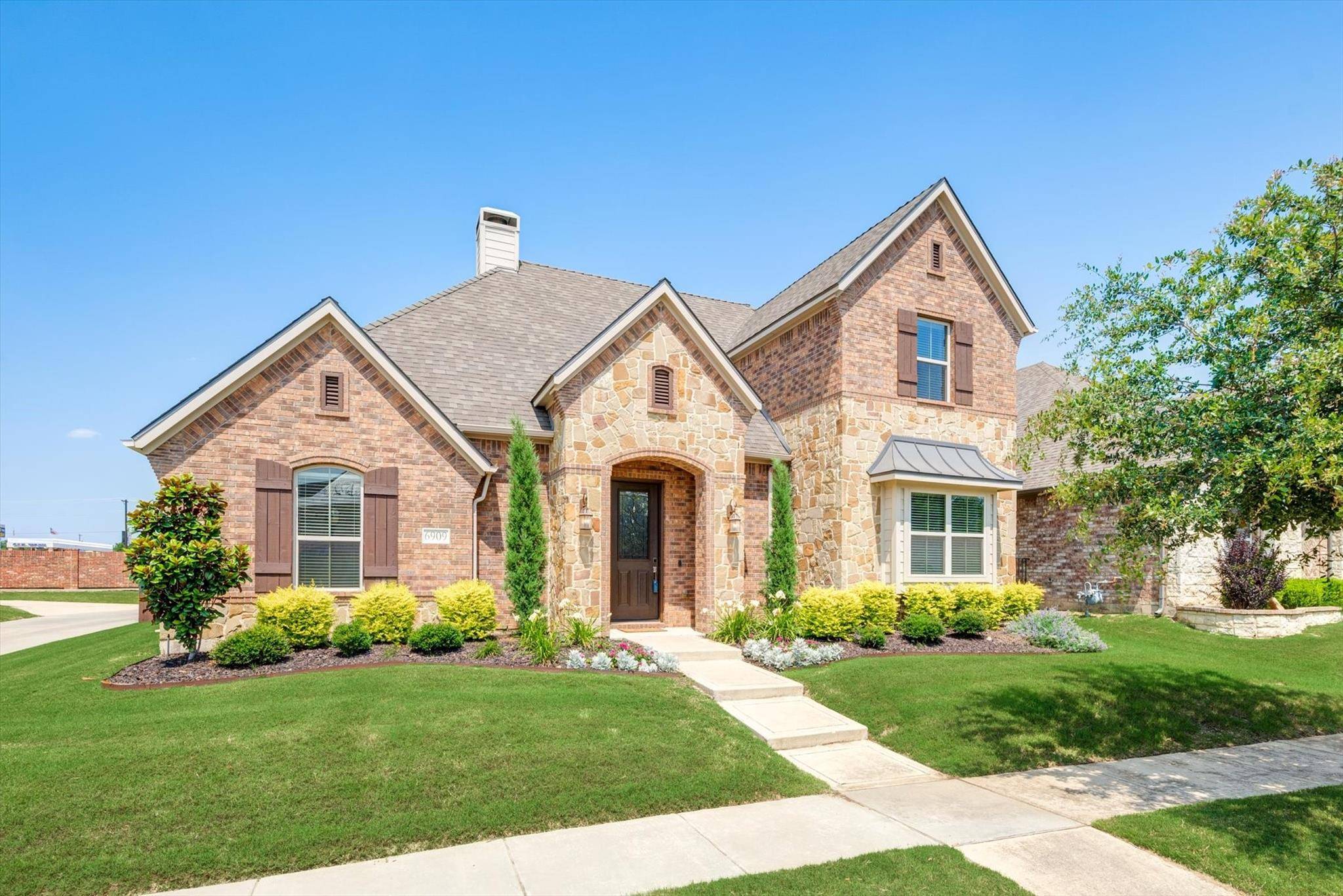 North Richland Hills, TX 76182,6909 Bobwhite Drive